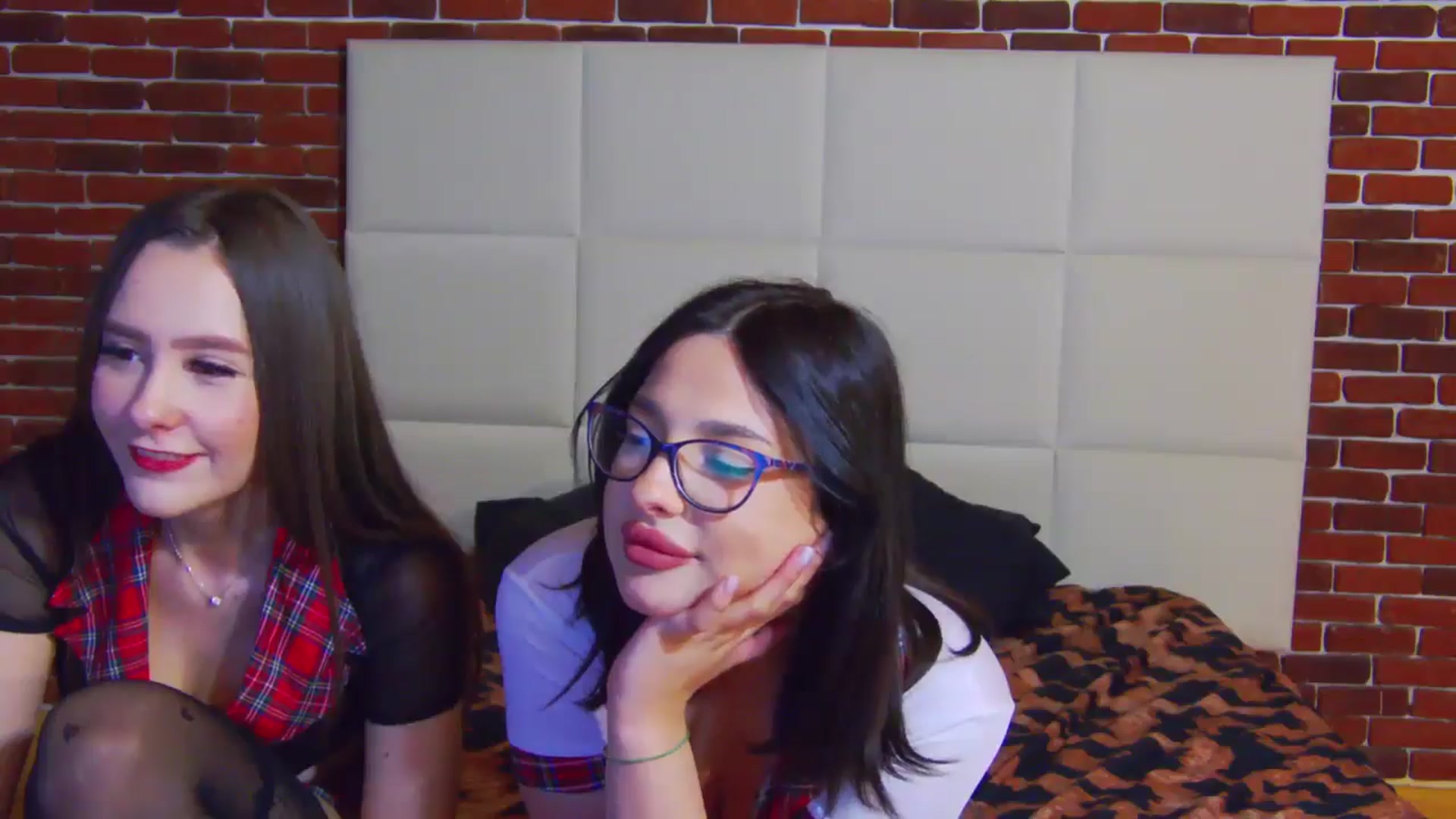 Gallery image thumbnail from Radiance's myfreecams stream on, 04/30/2026, 17:40 image 8 of 20