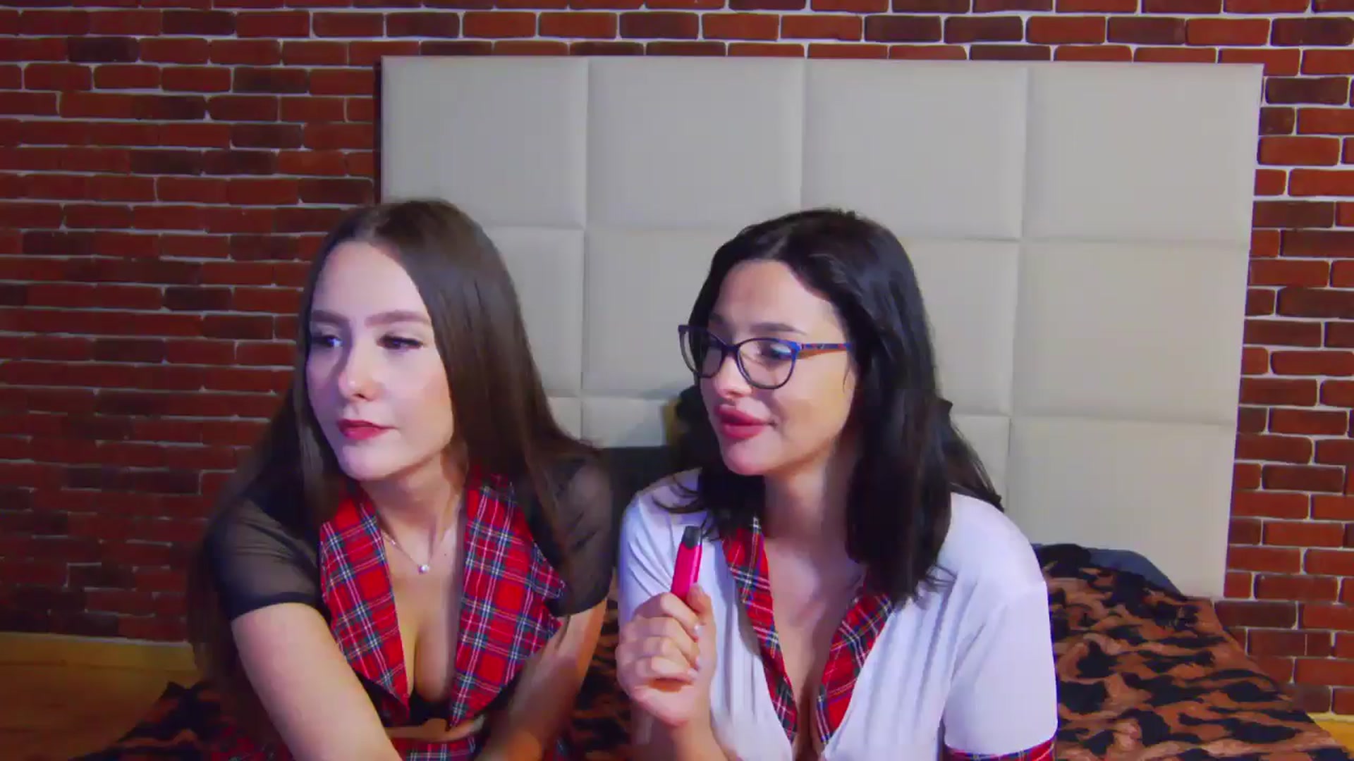 Gallery image thumbnail from Radiance's myfreecams stream on, 04/30/2026, 20:07 image 20 of 20