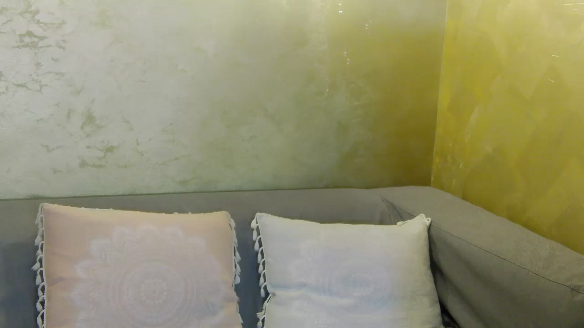 Gallery image thumbnail from Radiance's myfreecams stream on, 05/01/2026, 19:29 image 6 of 20