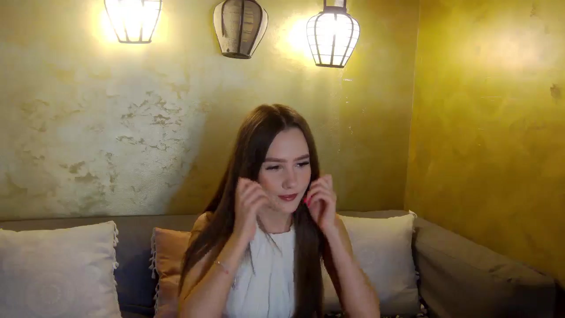 Gallery image thumbnail from Radiance's myfreecams stream on, 05/02/2026, 14:38 image 3 of 20