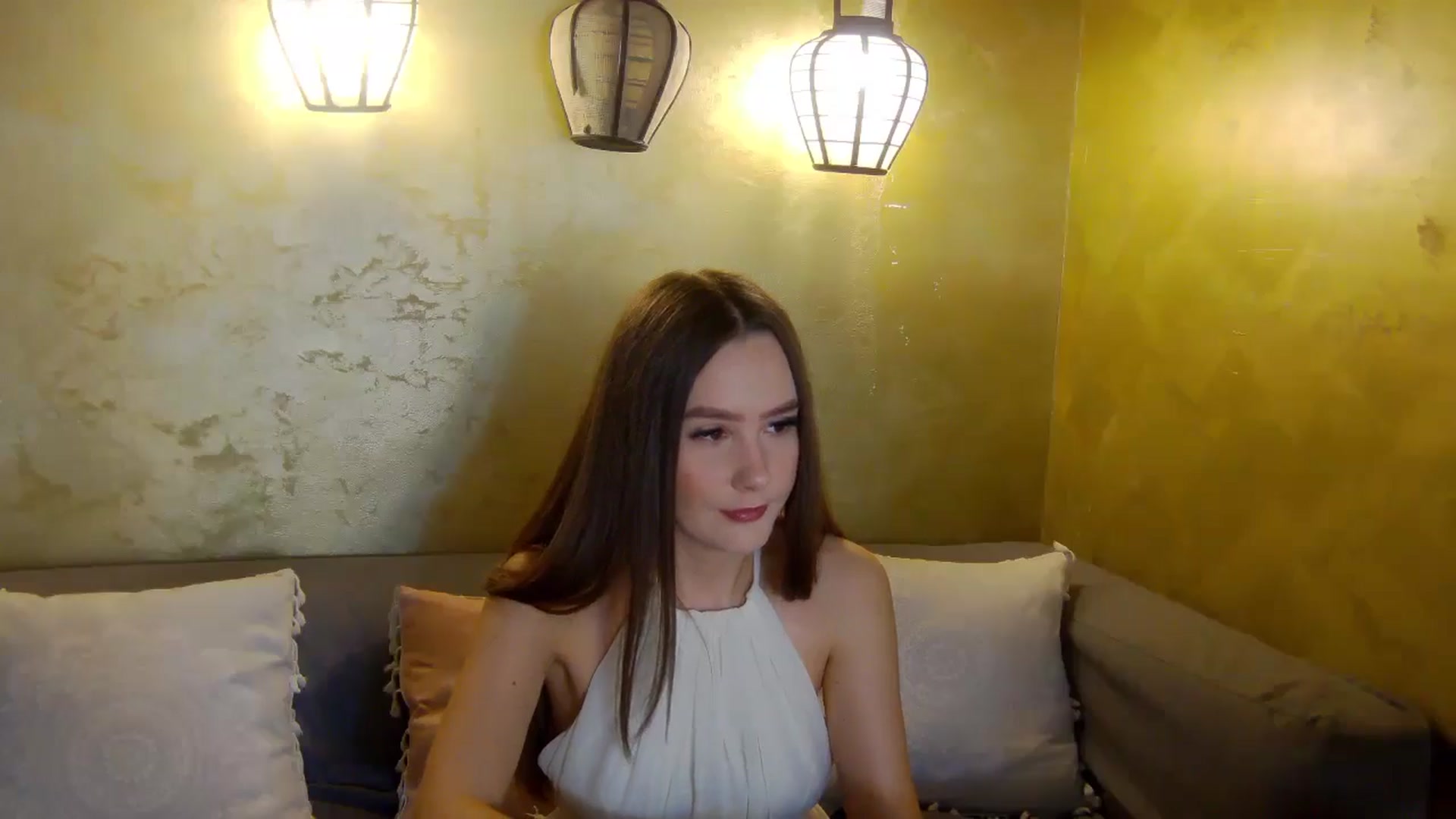 Gallery image thumbnail from Radiance's myfreecams stream on, 05/02/2026, 14:38 image 6 of 20