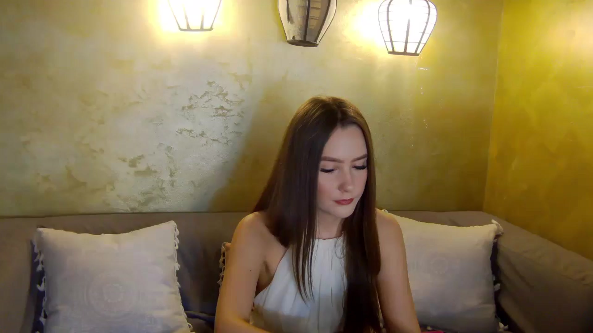 Gallery image thumbnail from Radiance's myfreecams stream on, 05/02/2026, 15:51 image 10 of 20