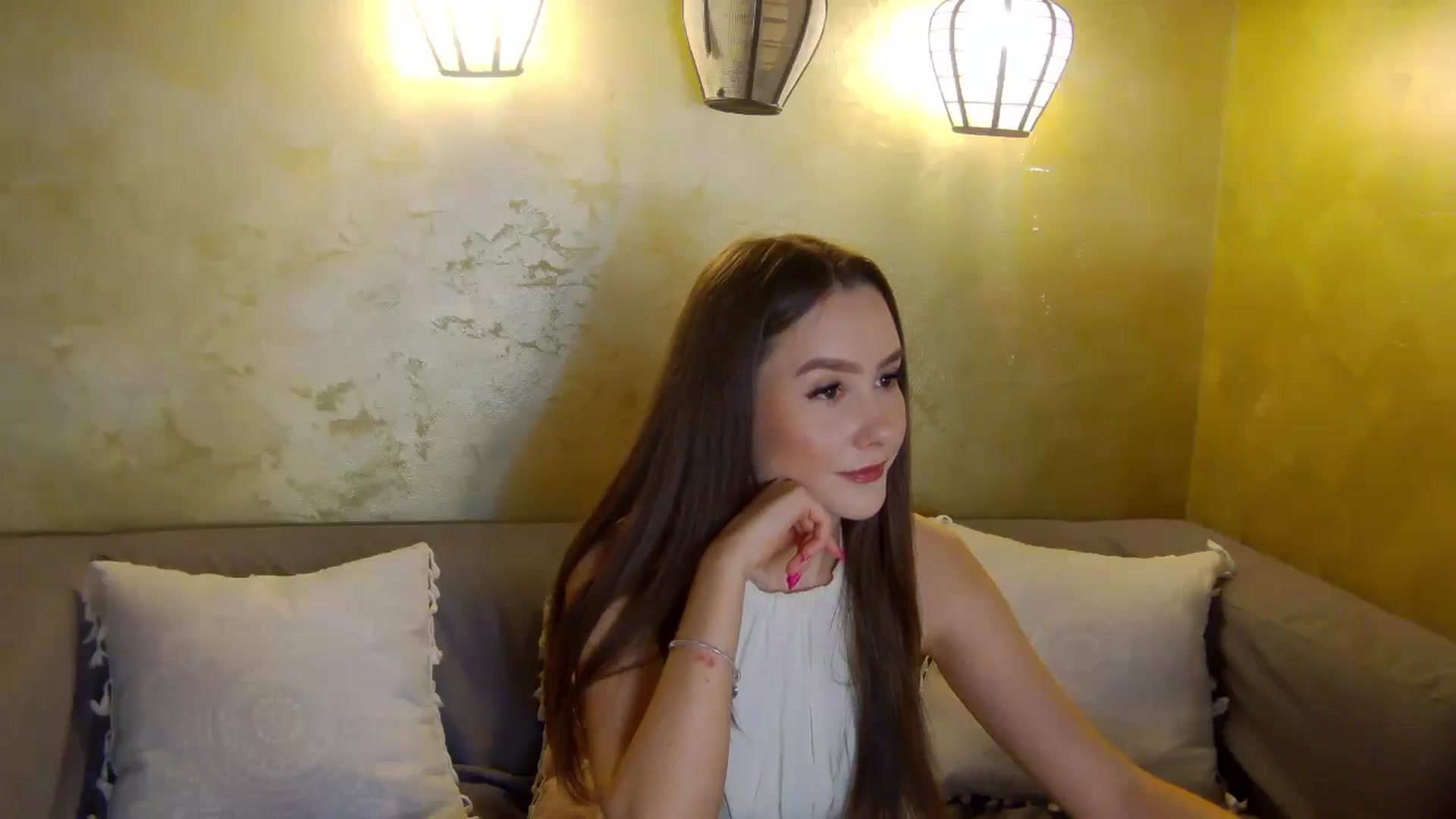 Gallery image thumbnail from Radiance's myfreecams stream on, 05/02/2026, 15:51 image 12 of 20