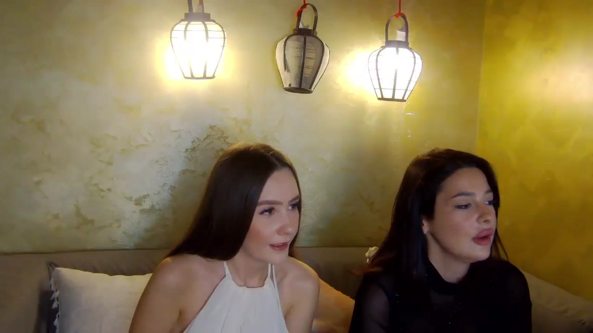 Gallery image thumbnail from Radiance's myfreecams stream on, 05/02/2026, 16:45 image 10 of 20