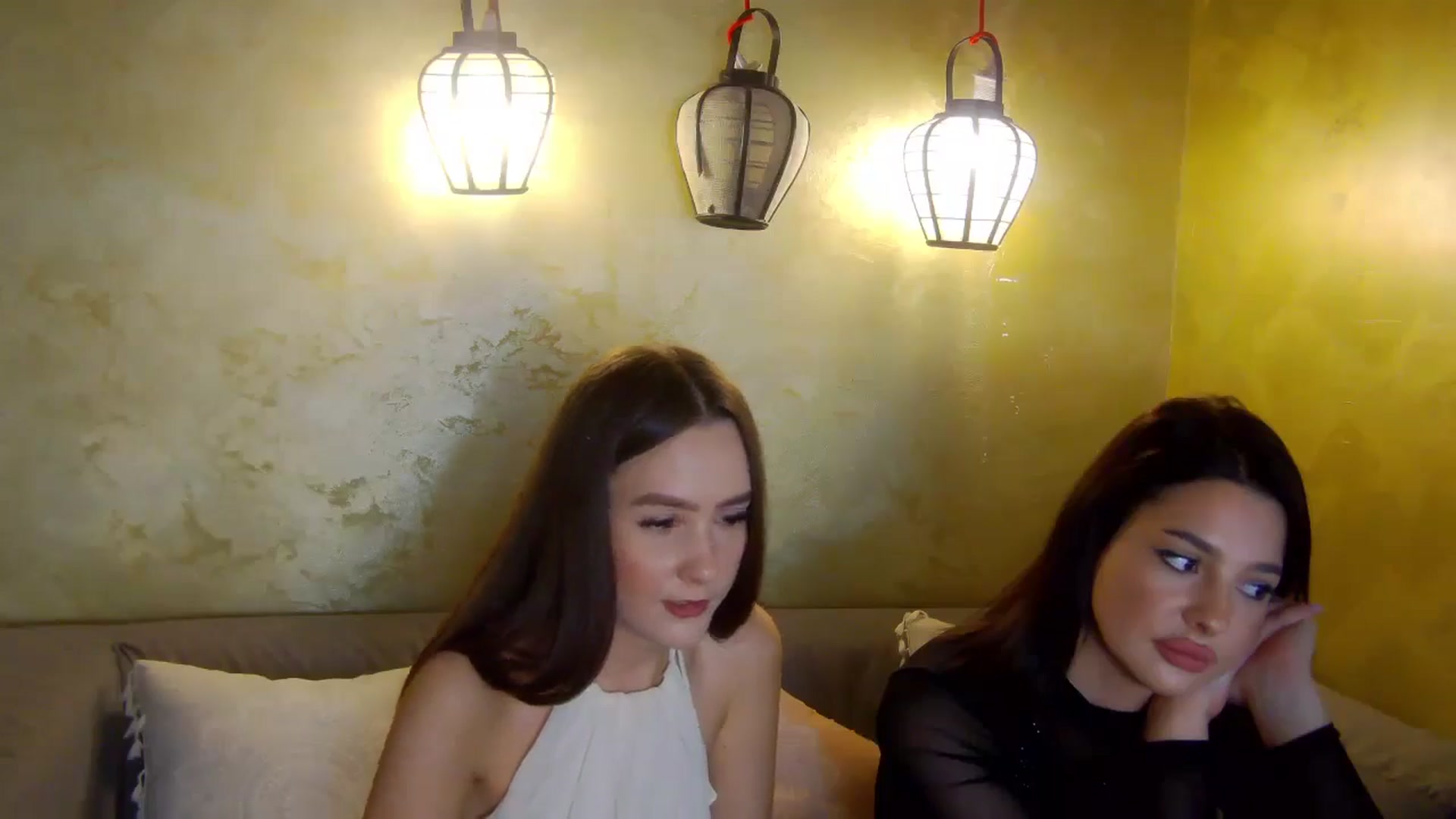 Gallery image thumbnail from Radiance's myfreecams stream on, 05/02/2026, 16:45 image 17 of 20