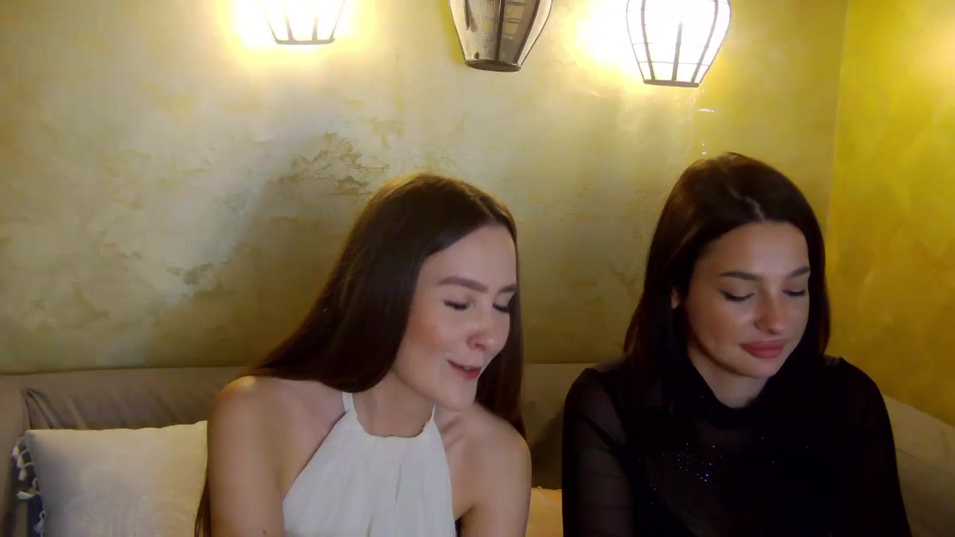 Gallery image thumbnail from Radiance's myfreecams stream on, 05/02/2026, 18:50 image 1 of 20