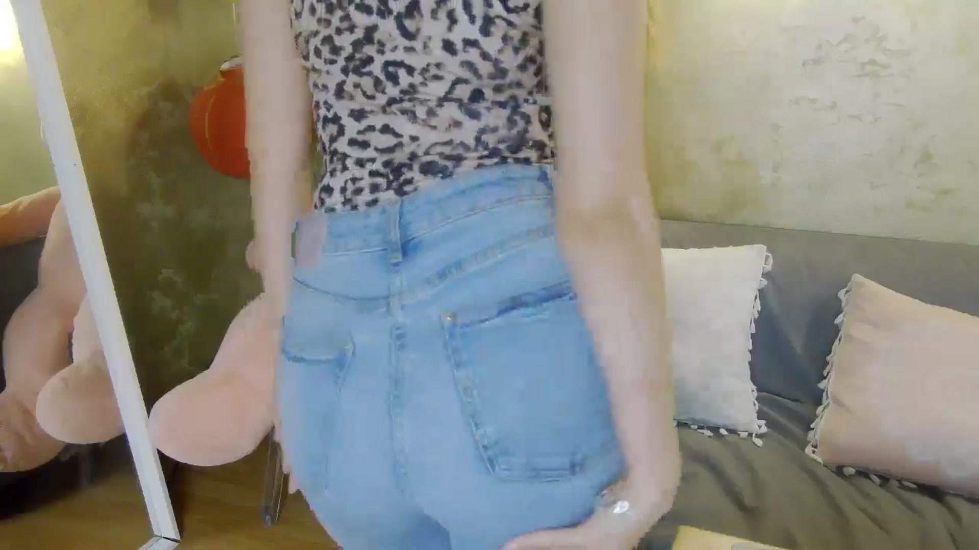 Gallery image thumbnail from Radiance's myfreecams stream on, 05/06/2026, 15:00 image 5 of 20