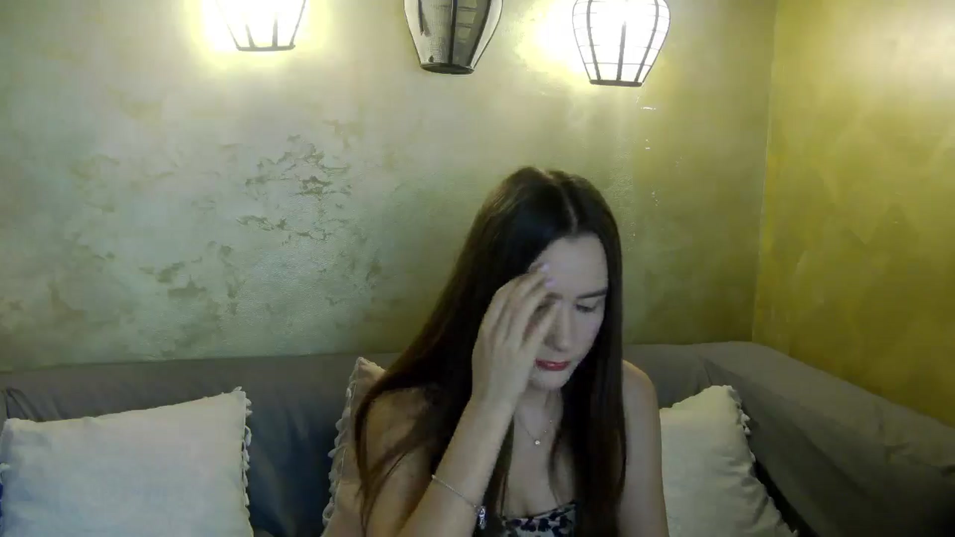 Gallery image thumbnail from Radiance's myfreecams stream on, 05/06/2026, 17:32 image 2 of 20