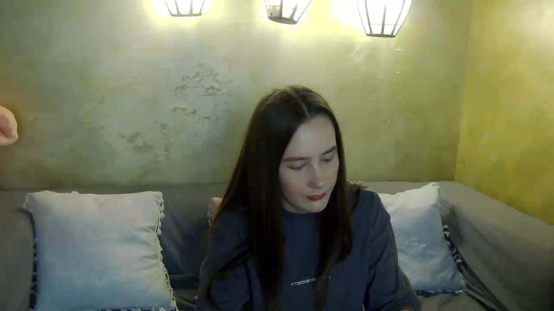 Gallery image thumbnail from Radiance's myfreecams stream on, 05/09/2026, 17:58 image 7 of 20