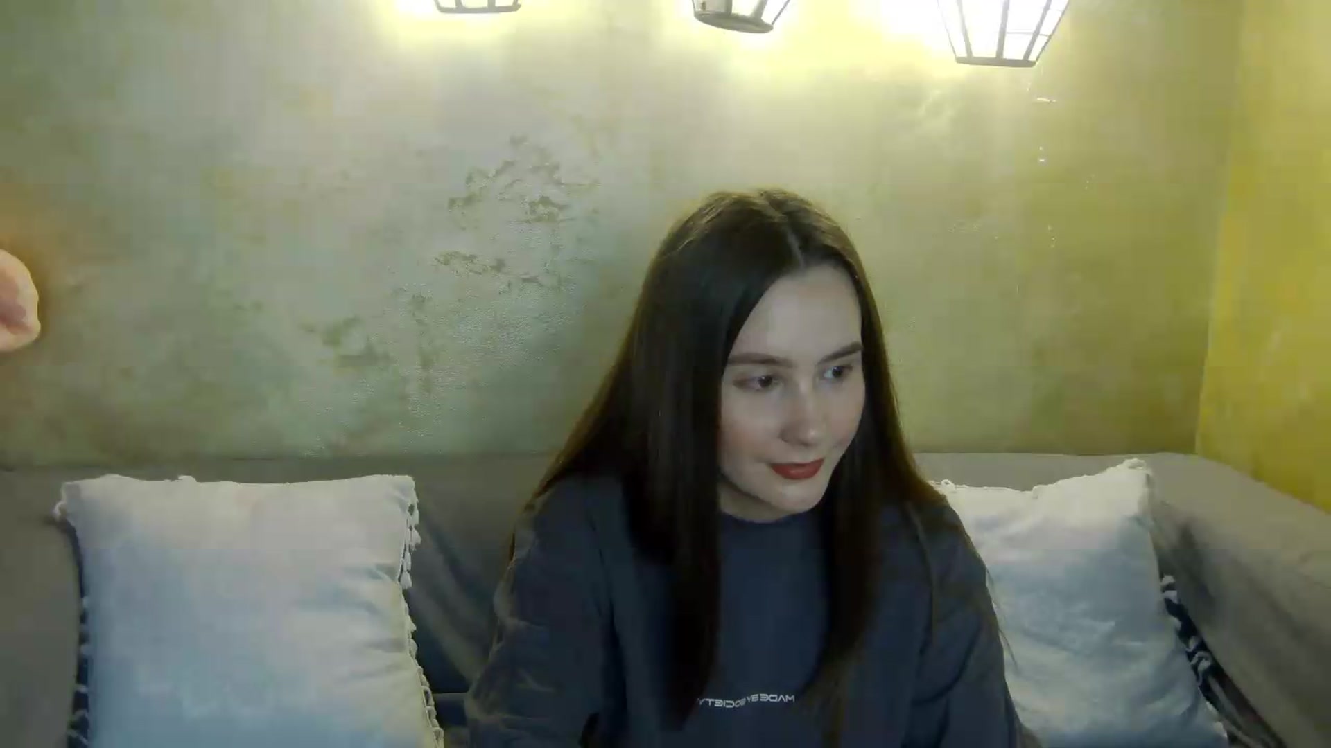 Gallery image thumbnail from Radiance's myfreecams stream on, 05/09/2026, 17:58 image 14 of 20