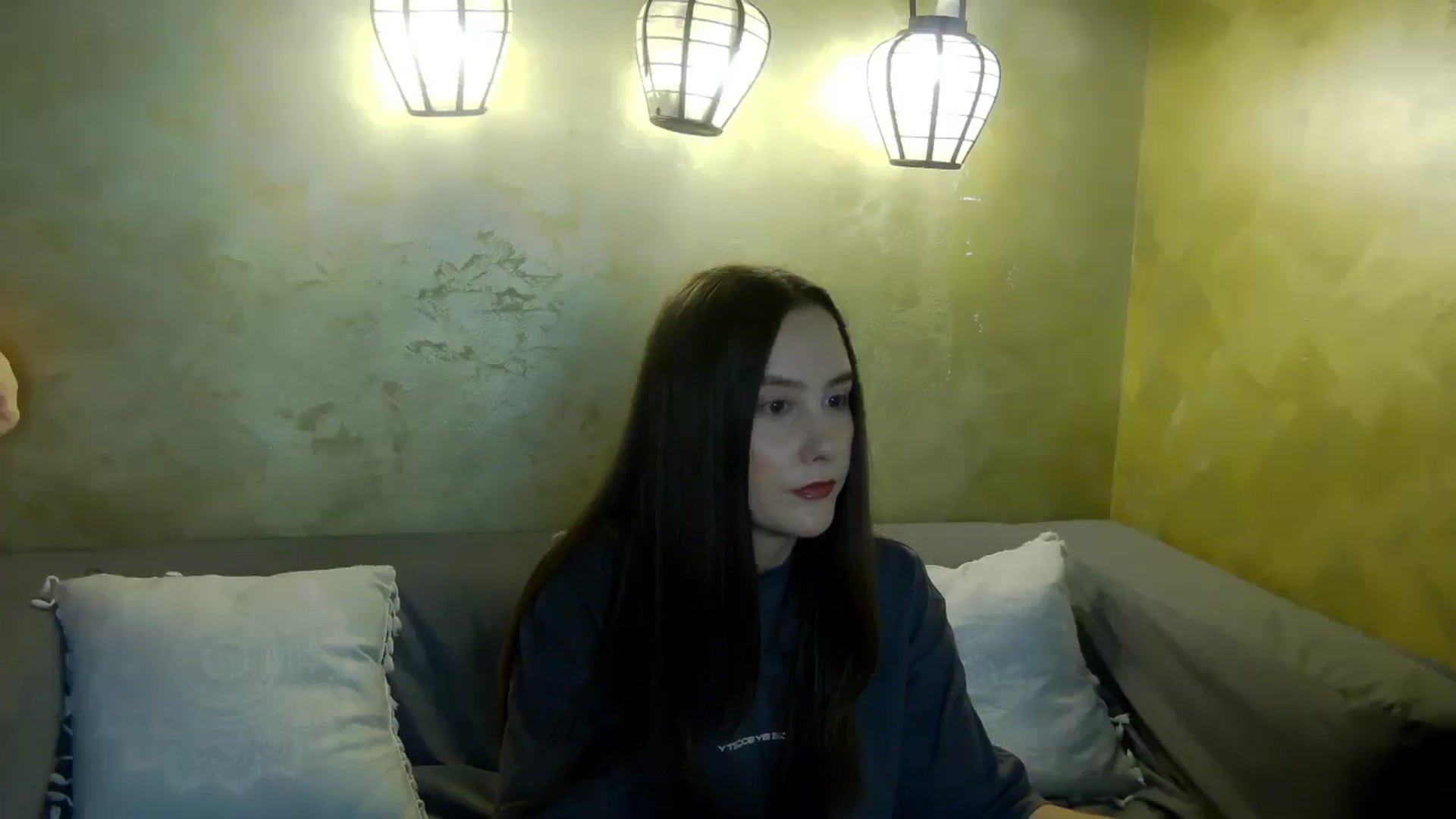 Gallery image thumbnail from Radiance's myfreecams stream on, 05/09/2026, 19:06 image 14 of 20