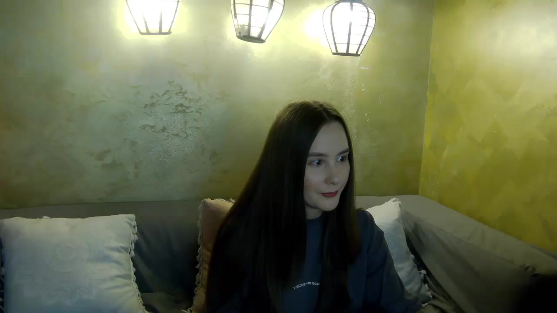 Gallery image thumbnail from Radiance's myfreecams stream on, 05/09/2026, 19:06 image 1 of 20