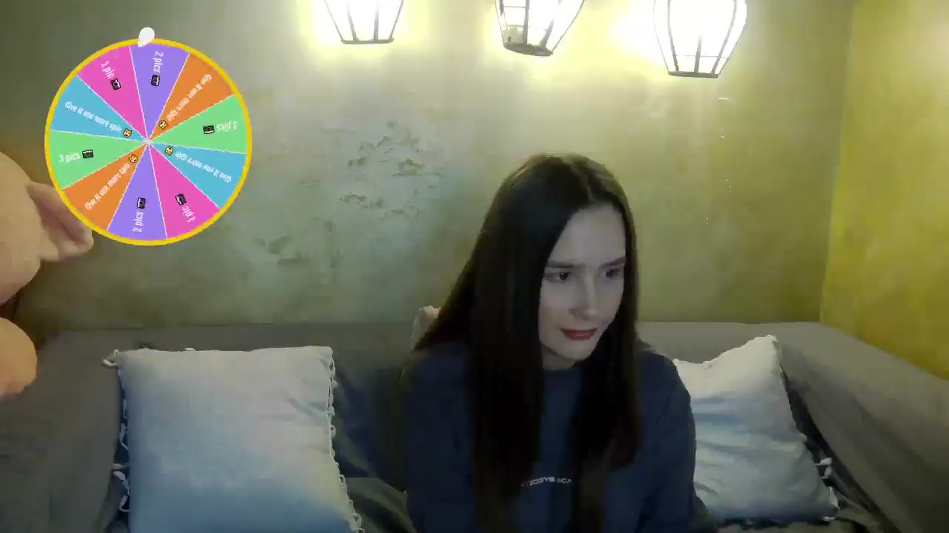 Gallery image thumbnail from Radiance's myfreecams stream on, 05/09/2026, 20:46 image 6 of 20