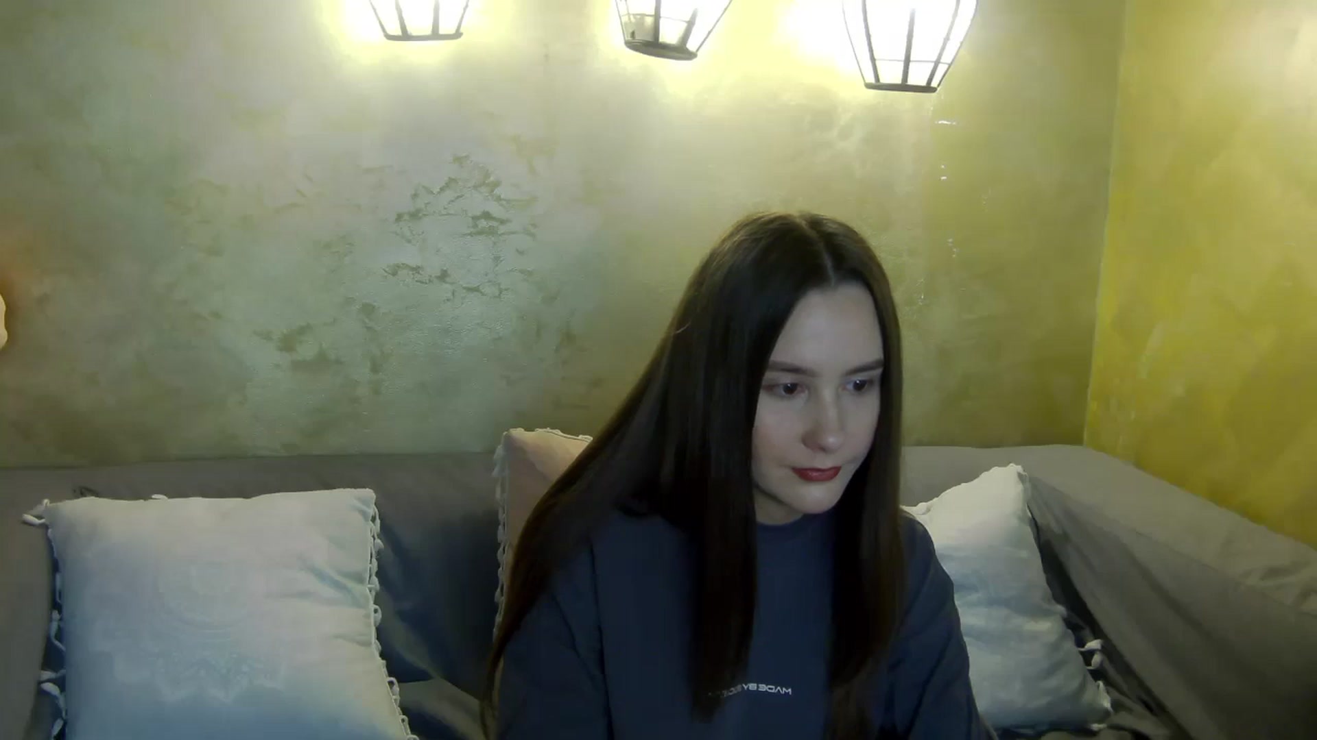 Gallery image thumbnail from Radiance's myfreecams stream on, 05/09/2026, 20:46 image 14 of 20