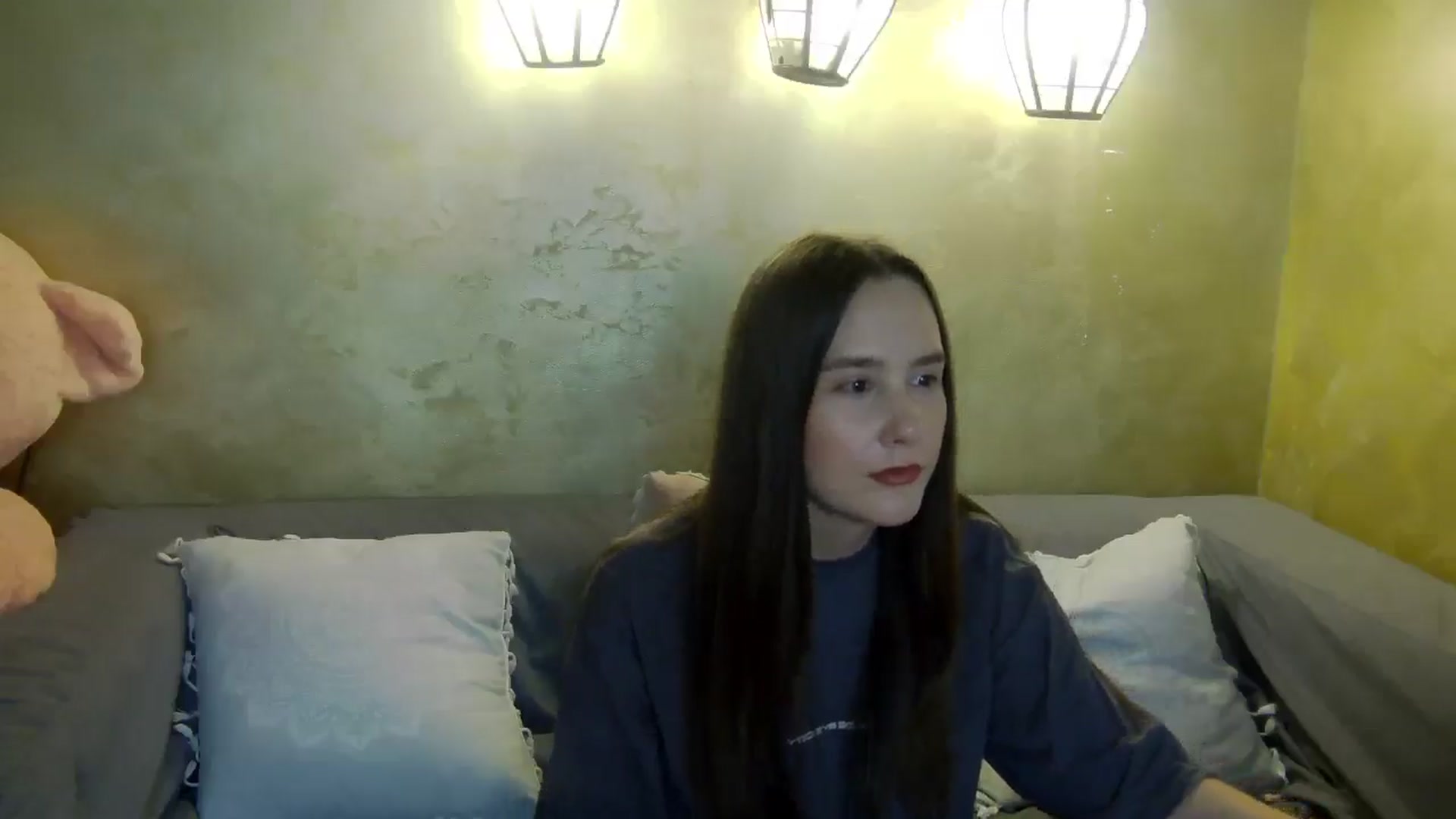 Gallery image thumbnail from Radiance's myfreecams stream on, 05/09/2026, 20:46 image 9 of 20