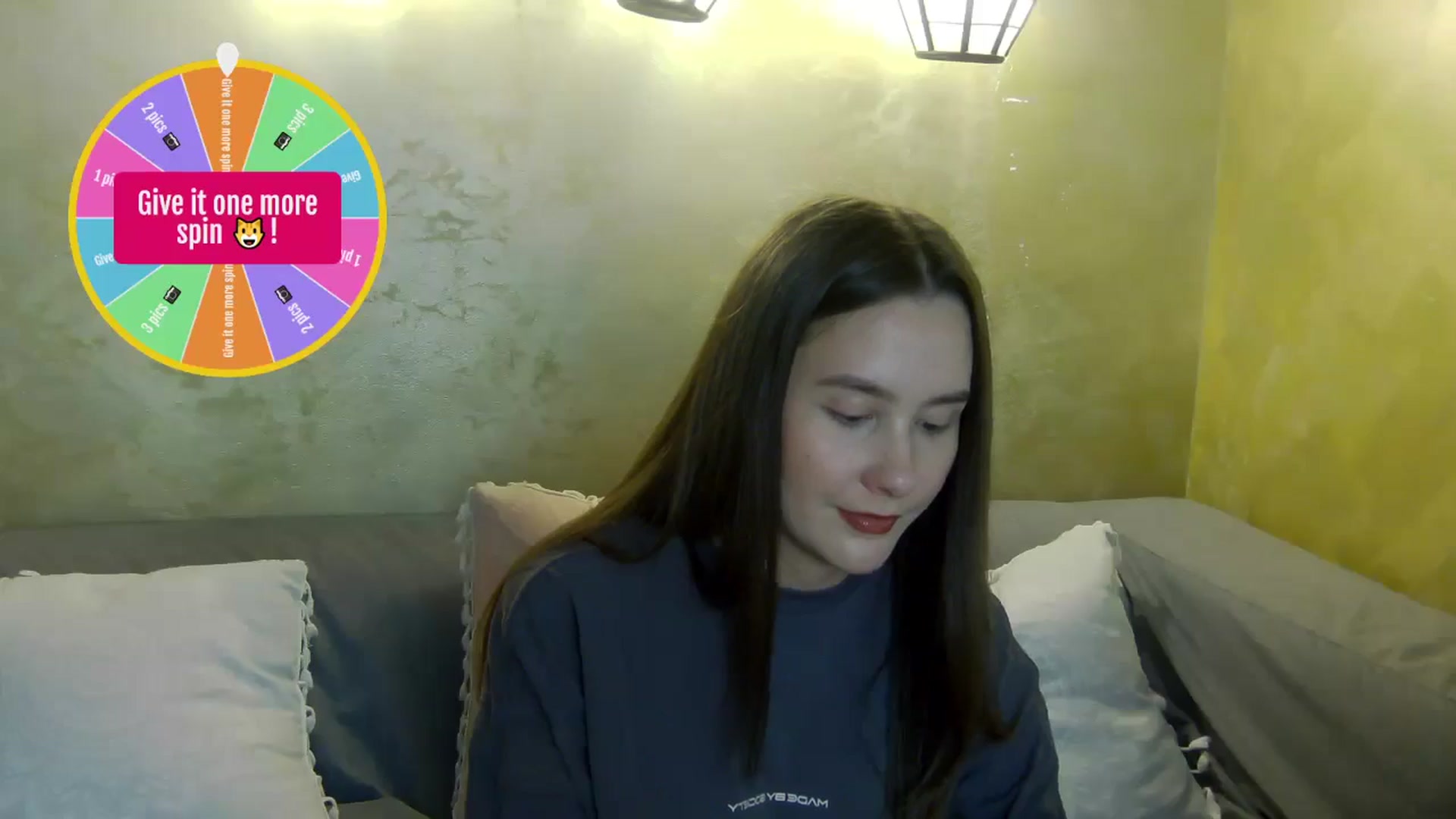 Gallery image thumbnail from Radiance's myfreecams stream on, 05/09/2026, 20:46 image 13 of 20