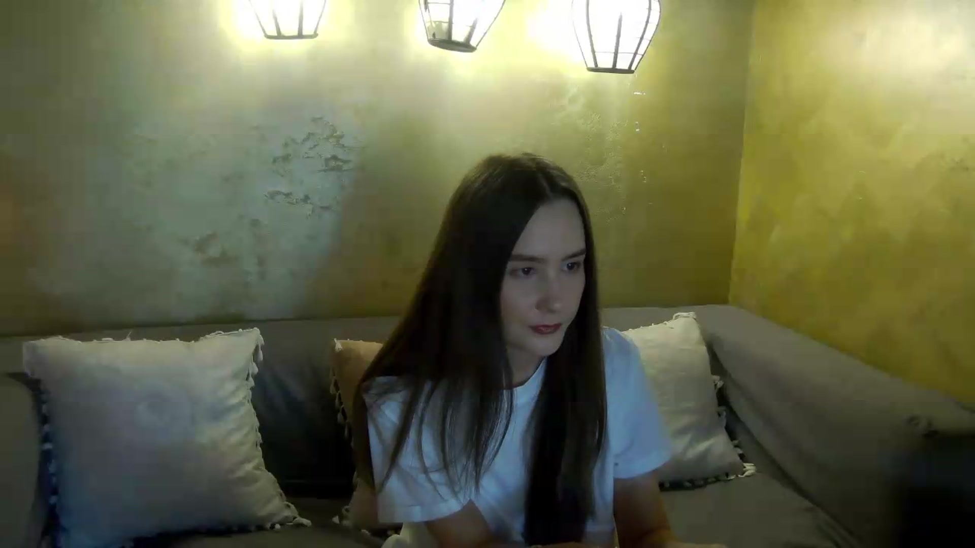 Gallery image thumbnail from Radiance's myfreecams stream on, 05/13/2026, 14:15 image 16 of 20