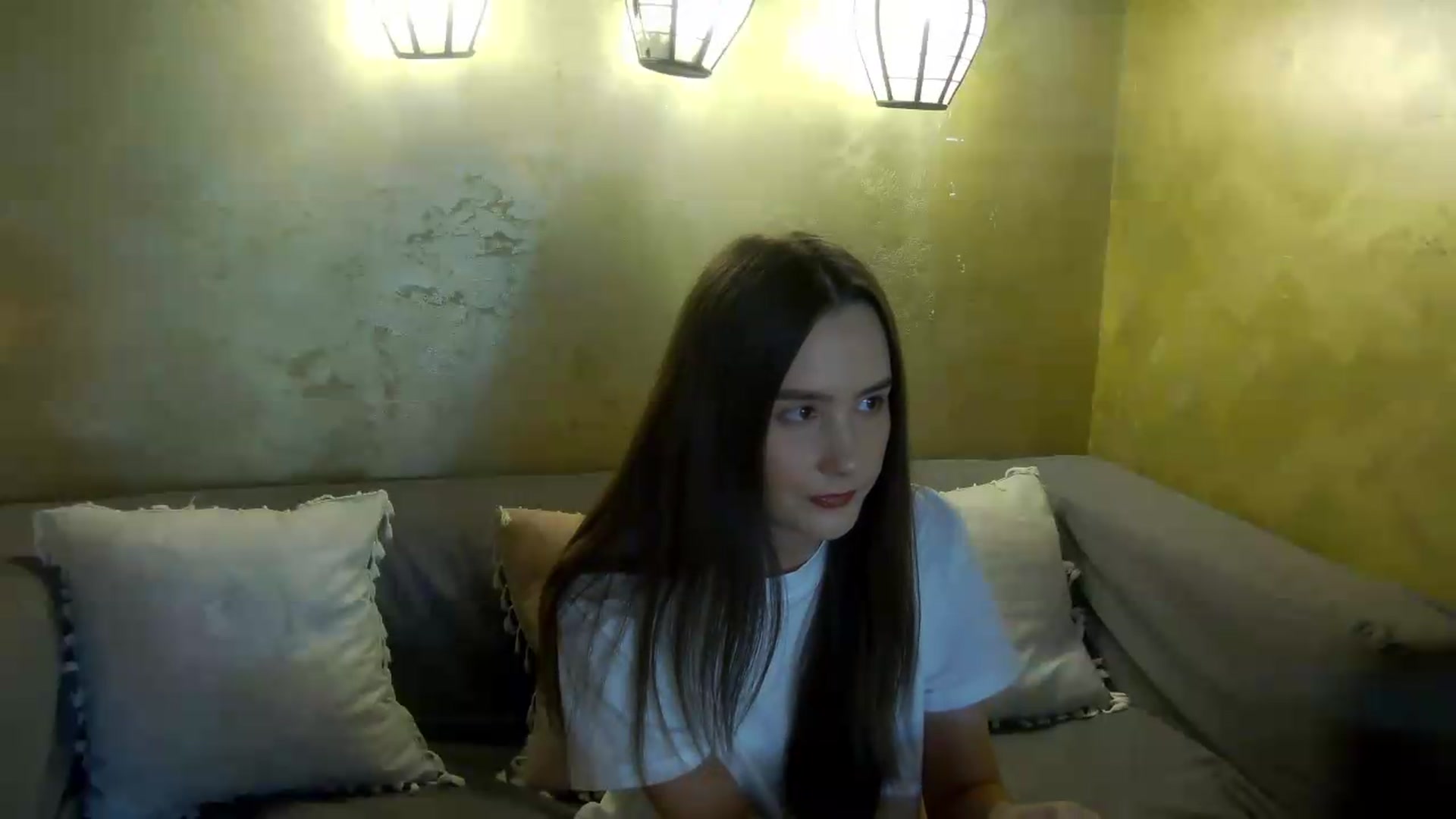 Gallery image thumbnail from Radiance's myfreecams stream on, 05/13/2026, 14:15 image 17 of 20