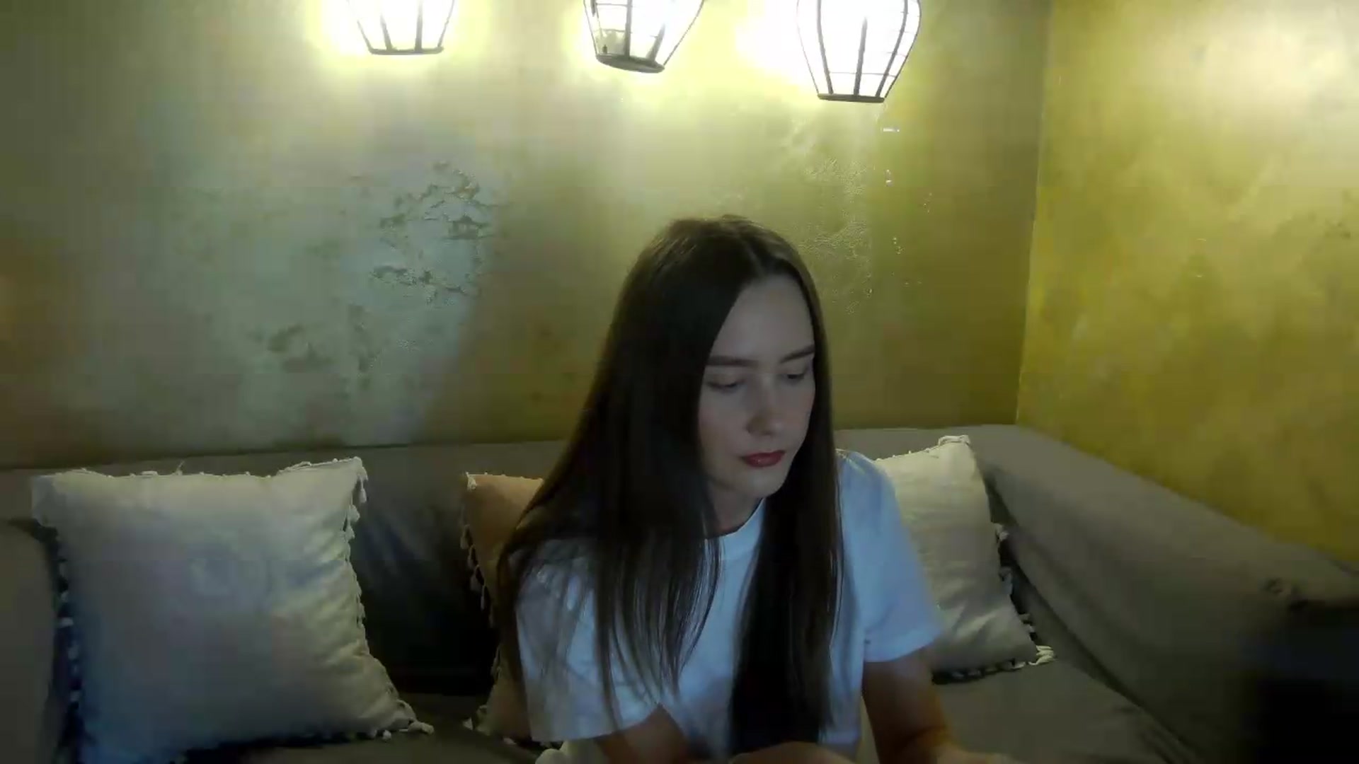 Gallery image thumbnail from Radiance's myfreecams stream on, 05/13/2026, 14:15 image 18 of 20