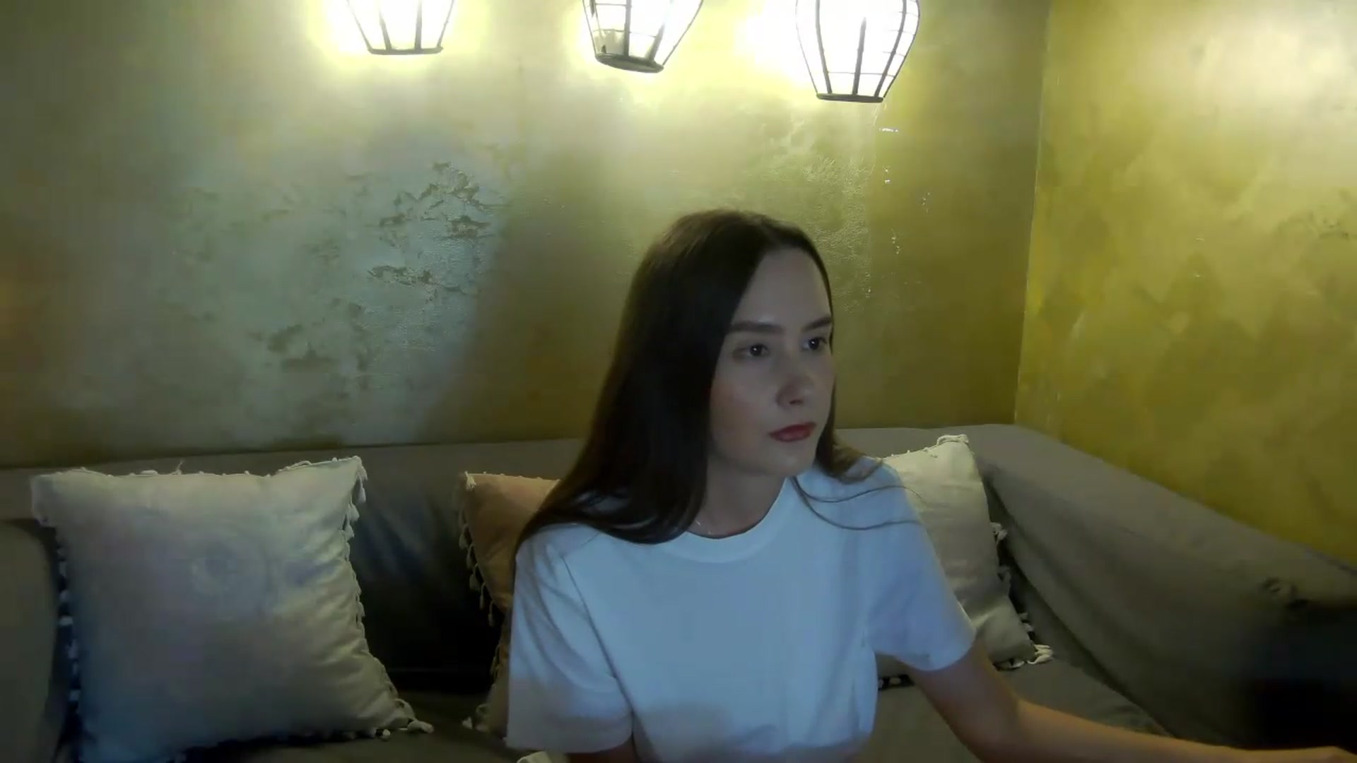 Gallery image thumbnail from Radiance's myfreecams stream on, 05/13/2026, 14:15 image 4 of 20