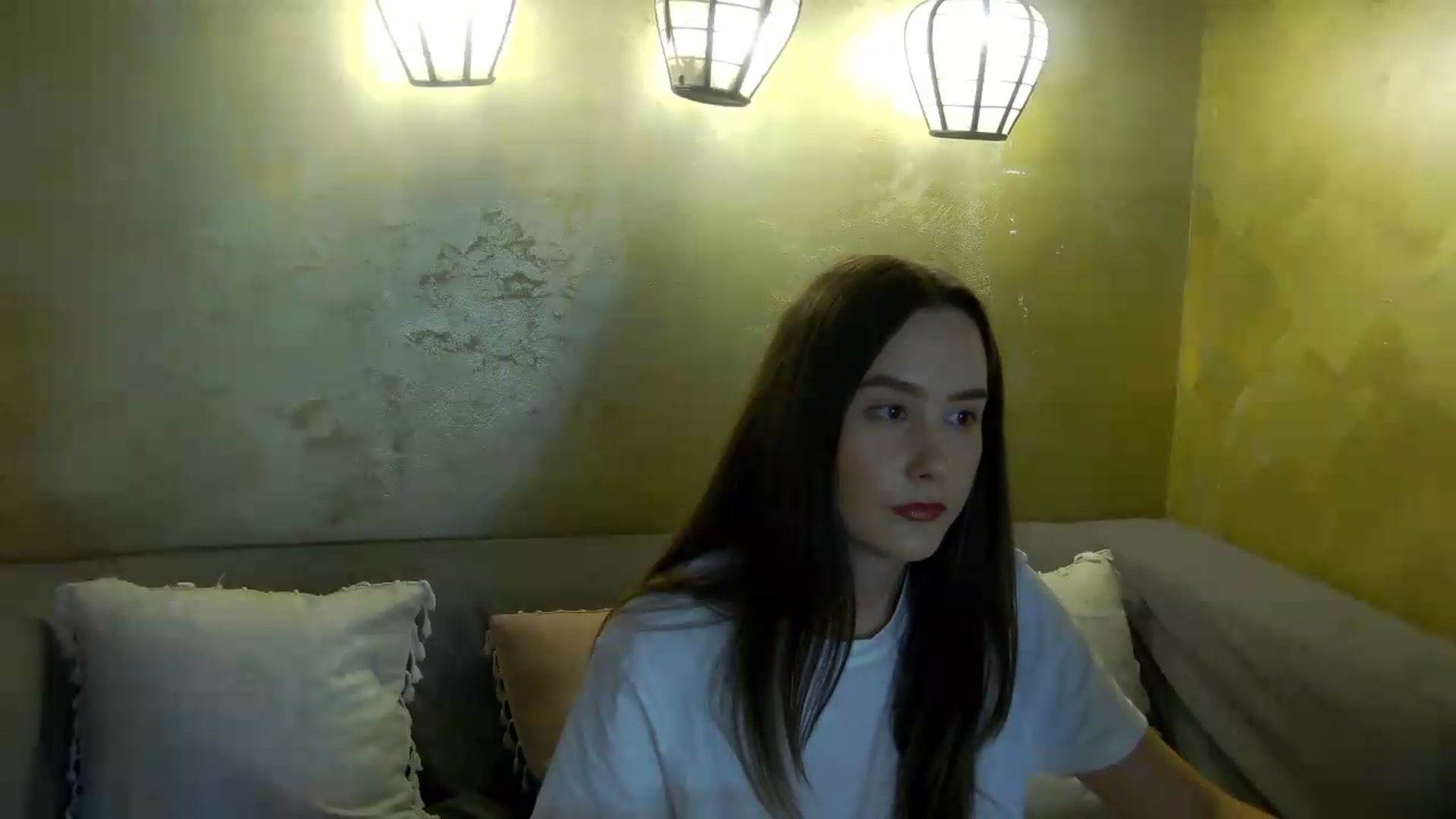 Gallery image thumbnail from Radiance's myfreecams stream on, 05/13/2026, 15:28 image 3 of 20