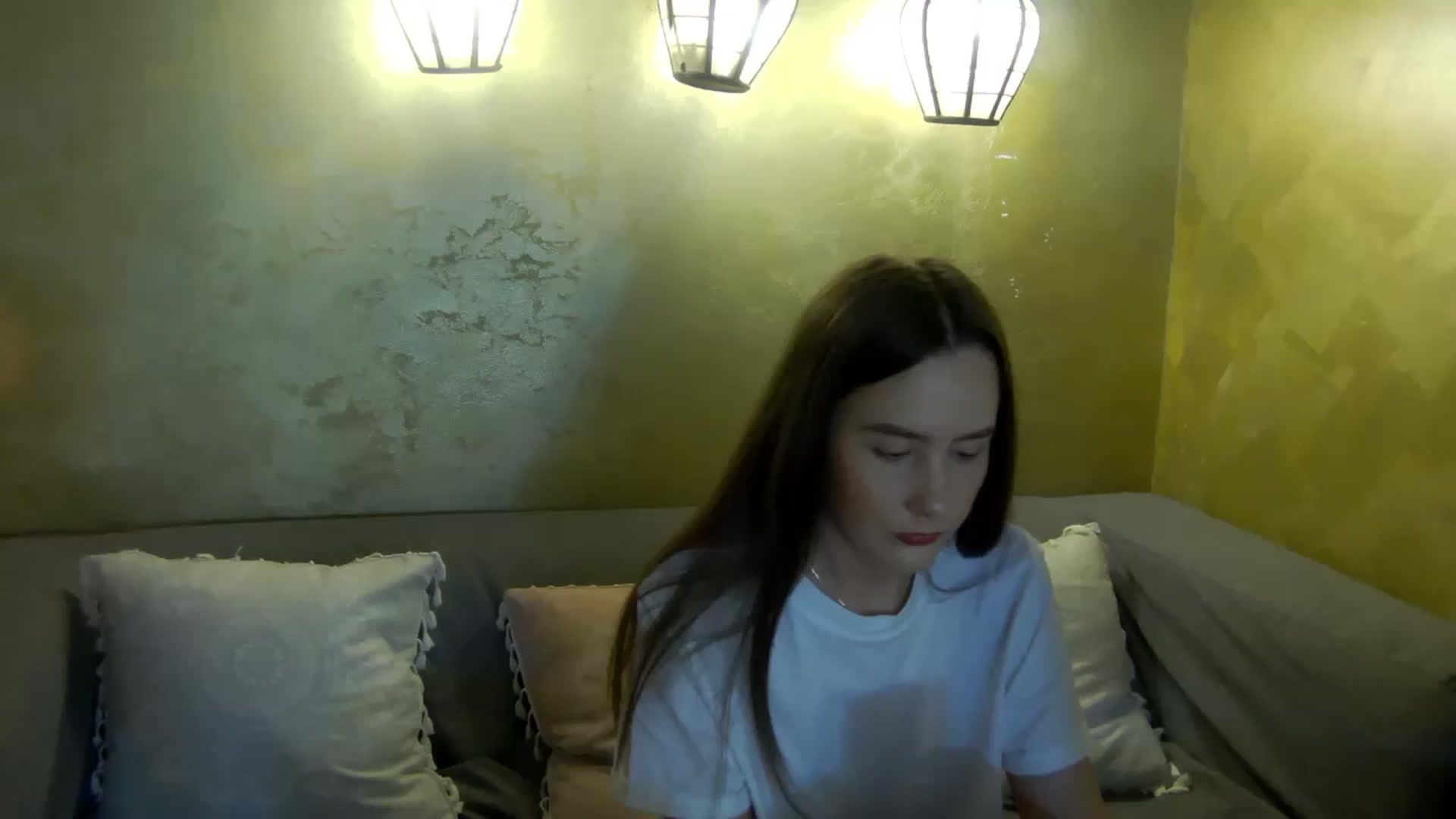 Gallery image thumbnail from Radiance's myfreecams stream on, 05/13/2026, 15:28 image 19 of 20