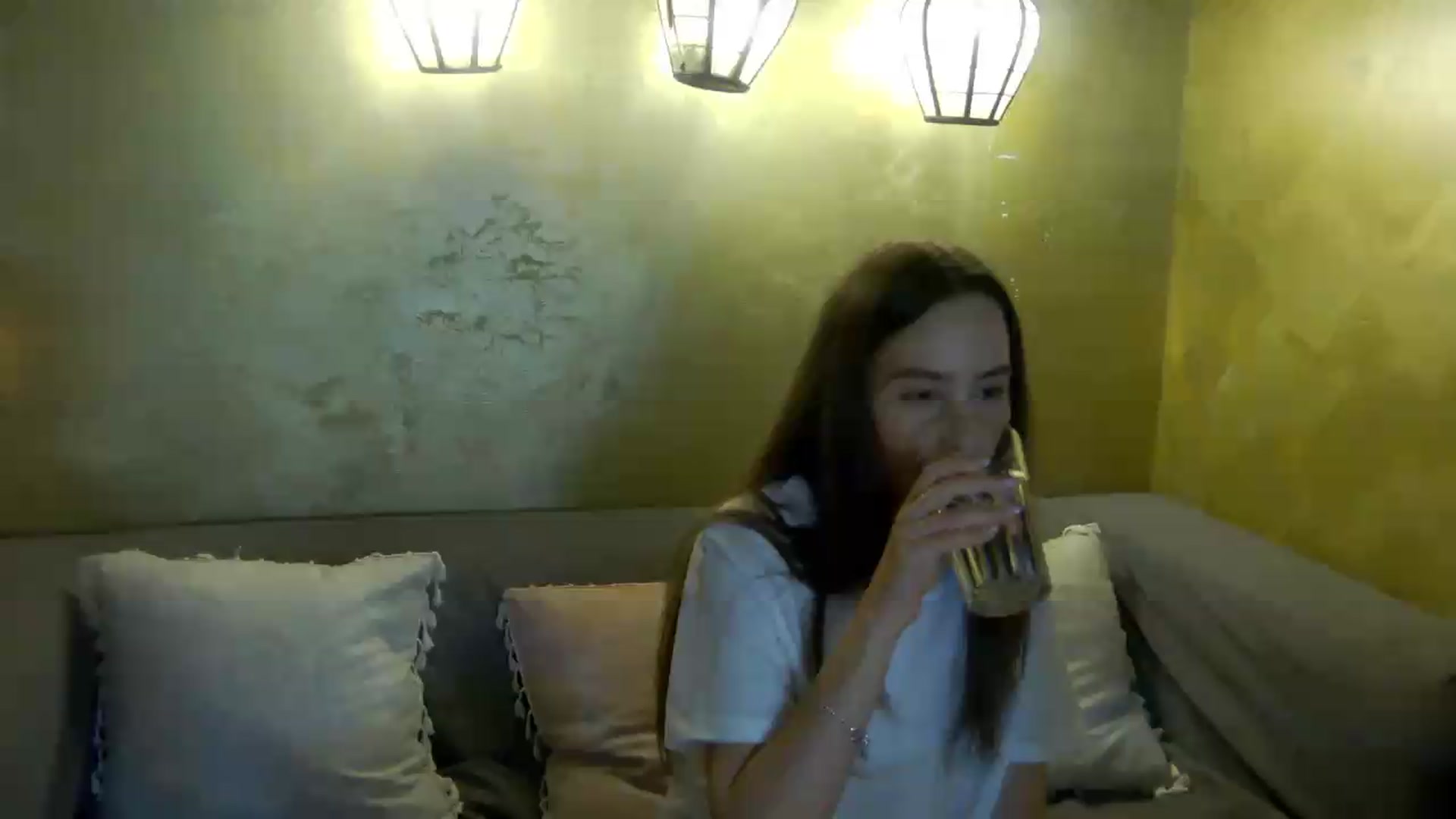 Gallery image thumbnail from Radiance's myfreecams stream on, 05/13/2026, 15:28 image 18 of 20