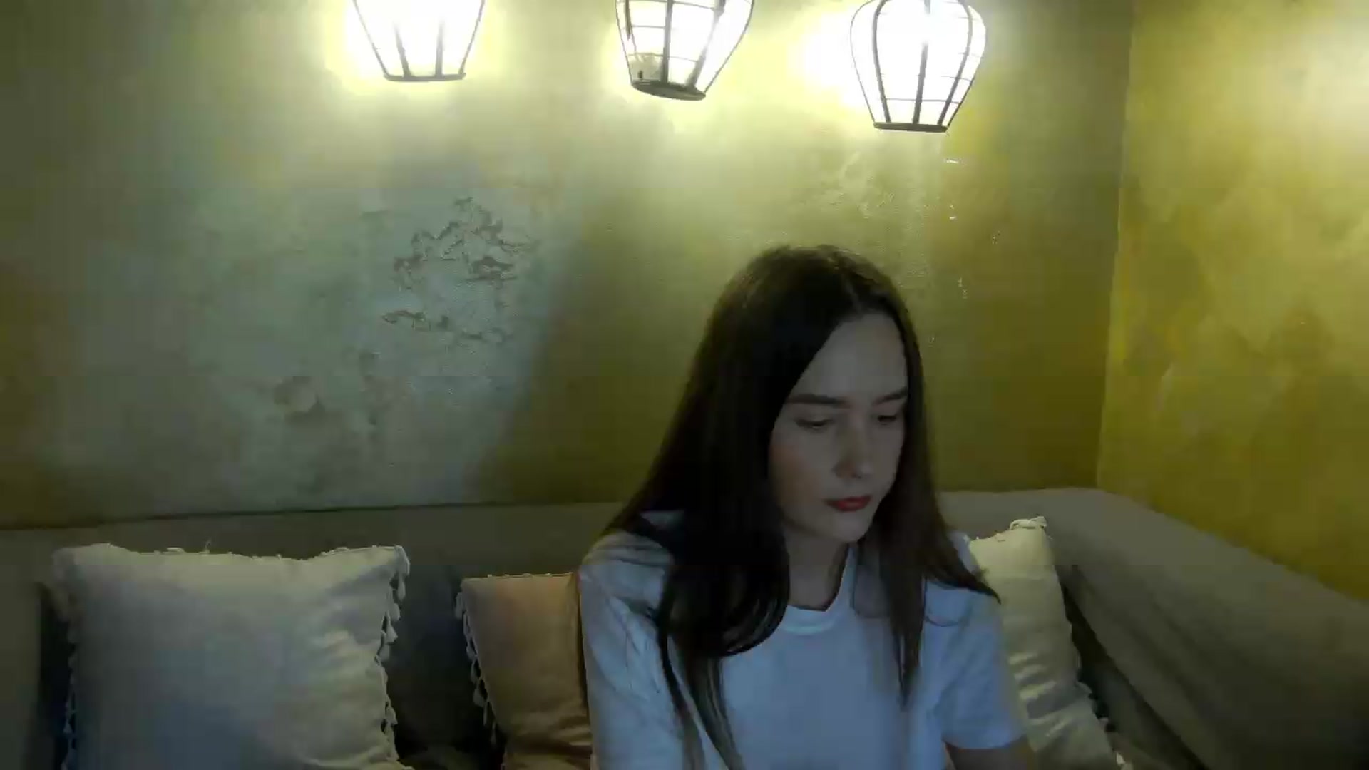 Gallery image thumbnail from Radiance's myfreecams stream on, 05/13/2026, 15:28 image 1 of 20