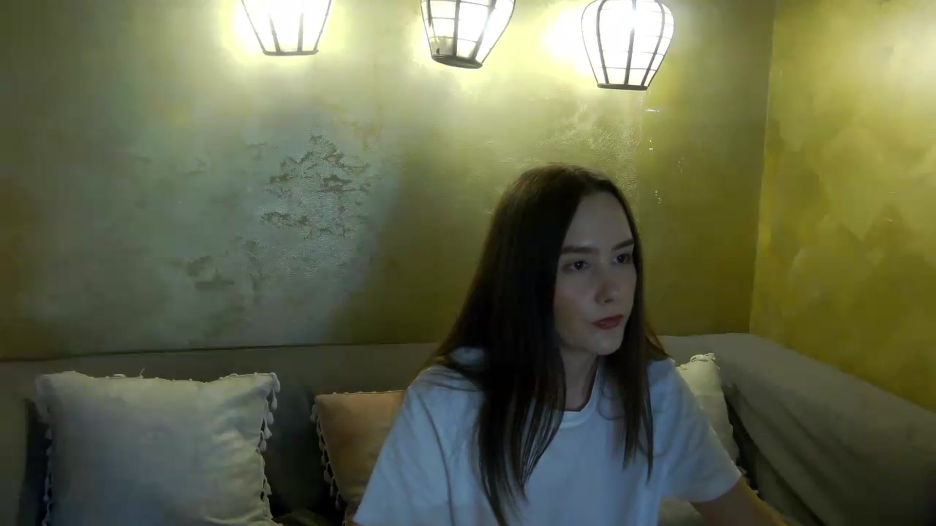 Gallery image thumbnail from Radiance's myfreecams stream on, 05/13/2026, 15:28 image 2 of 20