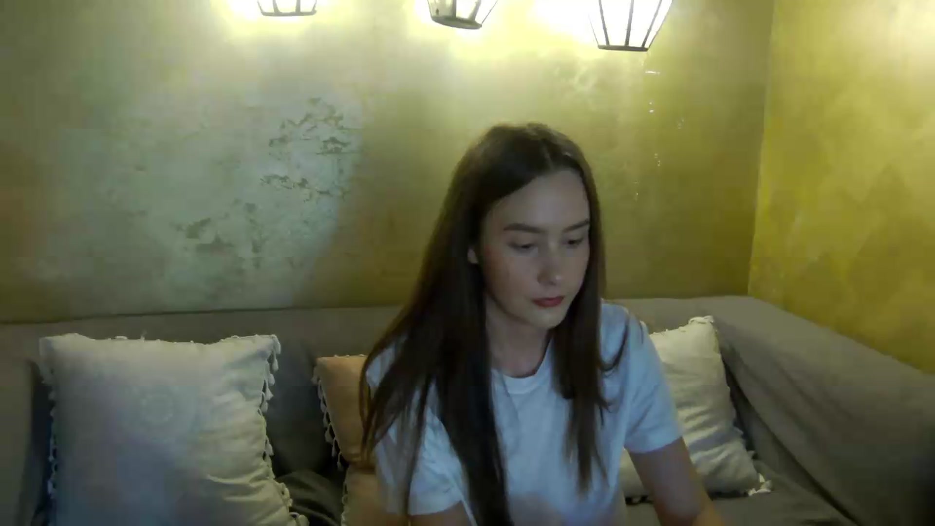 Gallery image thumbnail from Radiance's myfreecams stream on, 05/13/2026, 15:28 image 9 of 20
