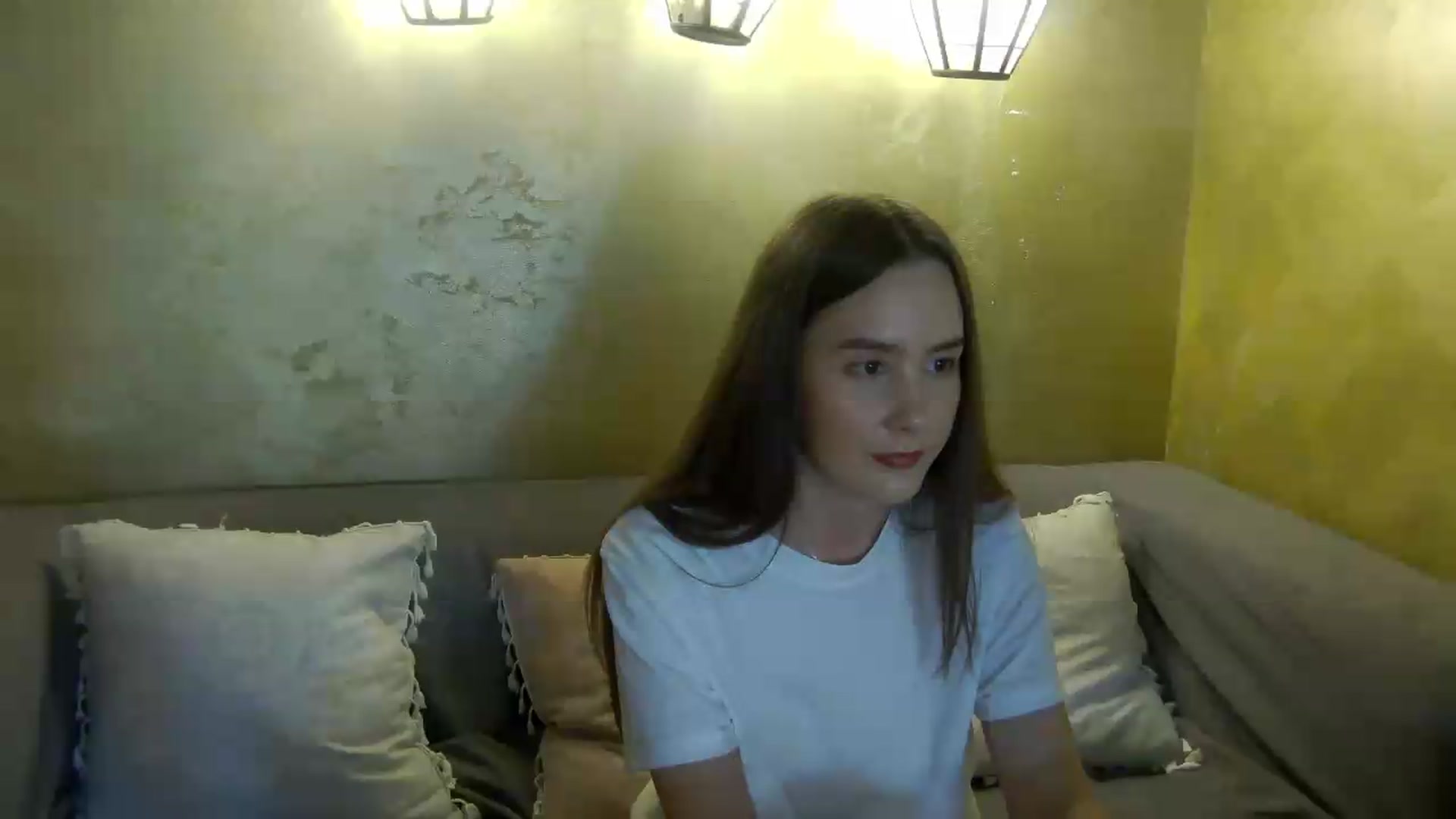 Gallery image thumbnail from Radiance's myfreecams stream on, 05/13/2026, 15:28 image 14 of 20