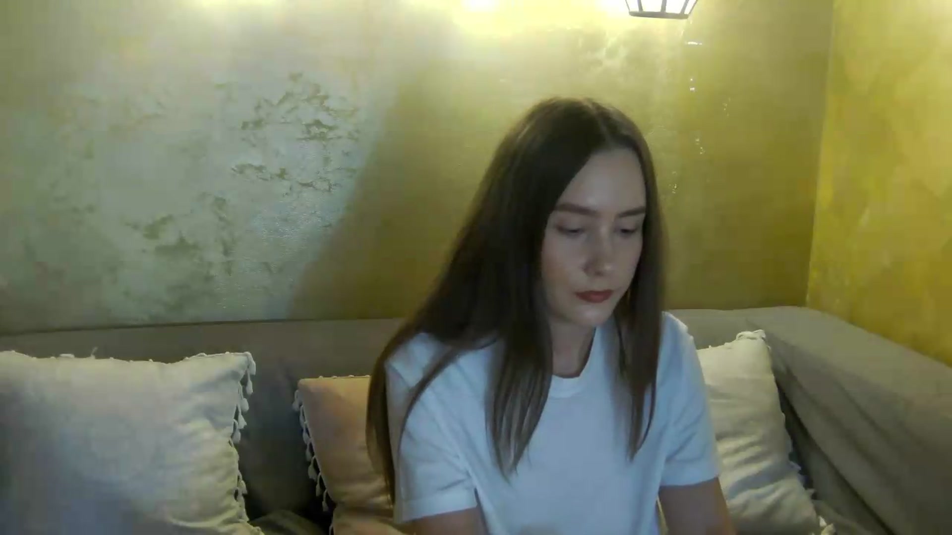 Gallery image thumbnail from Radiance's myfreecams stream on, 05/13/2026, 15:28 image 7 of 20