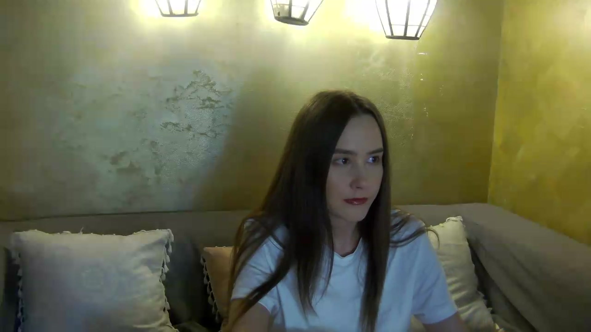 Gallery image thumbnail from Radiance's myfreecams stream on, 05/13/2026, 17:20 image 7 of 20