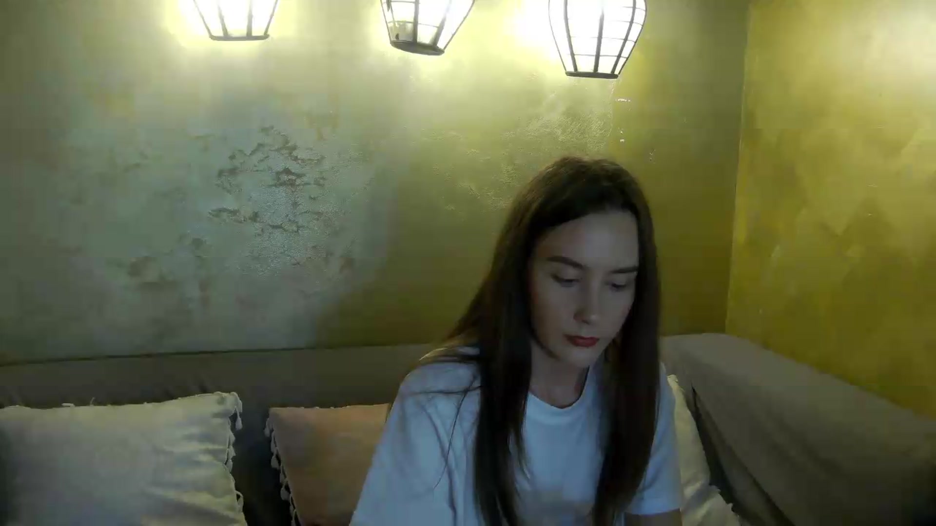 Gallery image thumbnail from Radiance's myfreecams stream on, 05/13/2026, 18:57 image 15 of 20