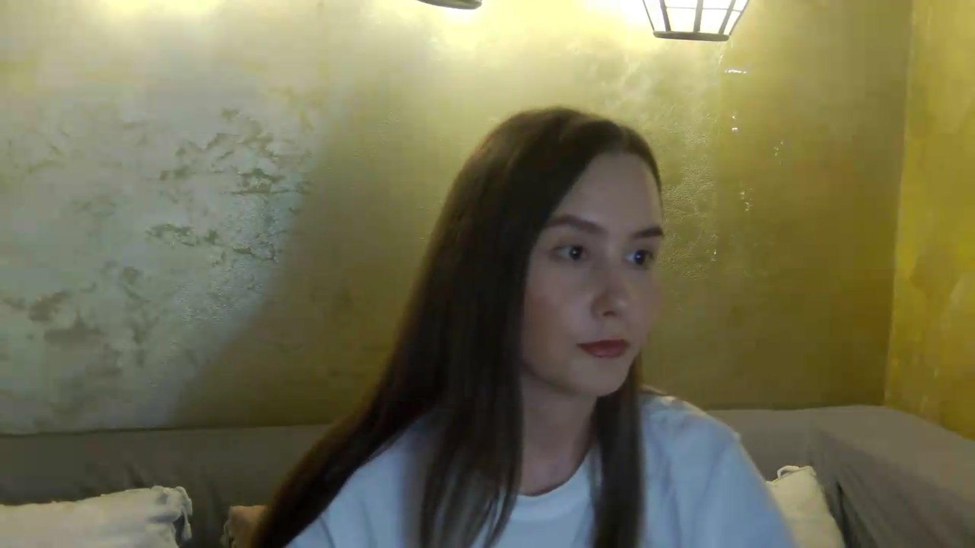 Gallery image thumbnail from Radiance's myfreecams stream on, 05/13/2026, 18:57 image 12 of 20