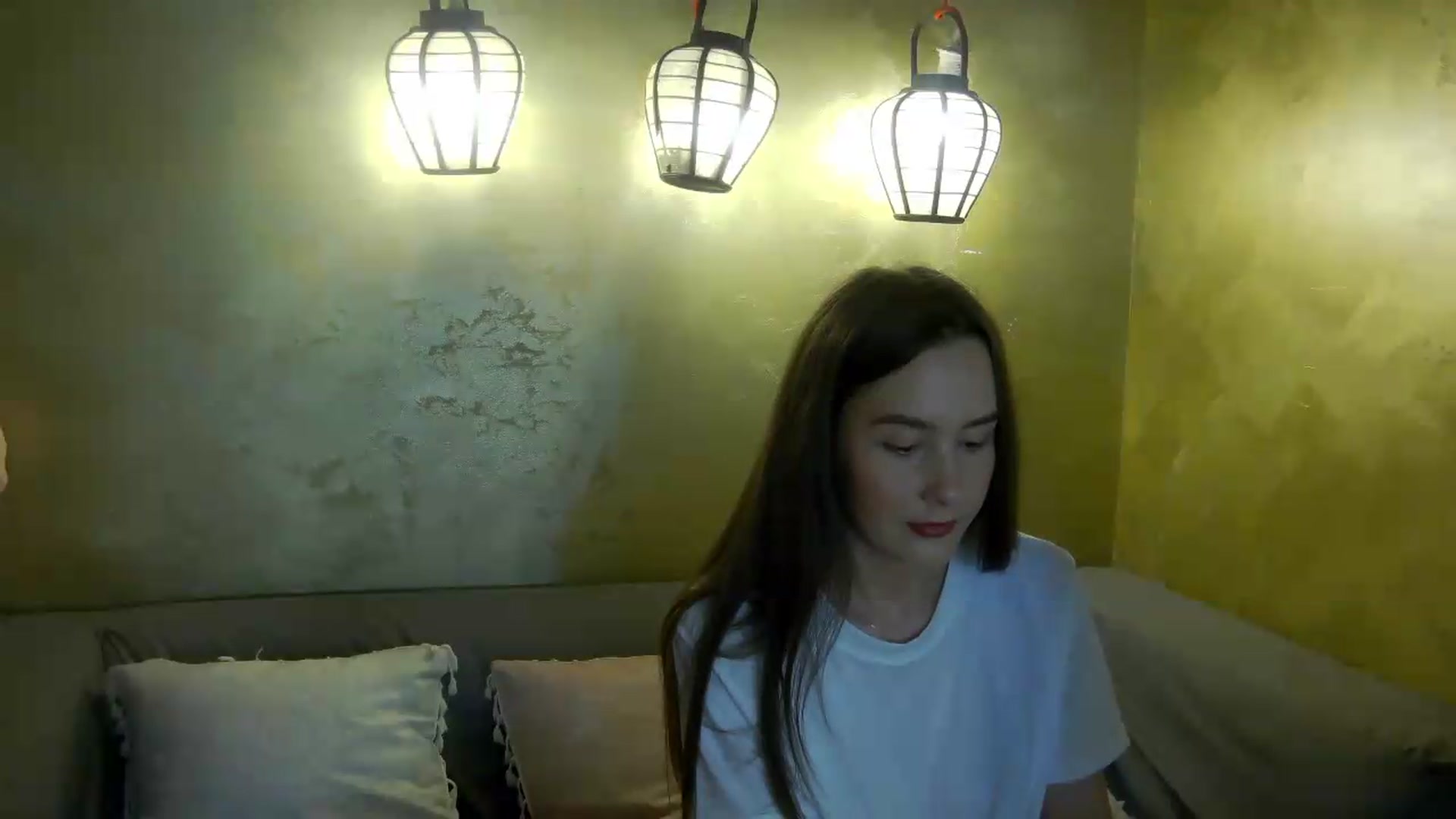 Gallery image thumbnail from Radiance's myfreecams stream on, 05/13/2026, 18:57 image 8 of 20