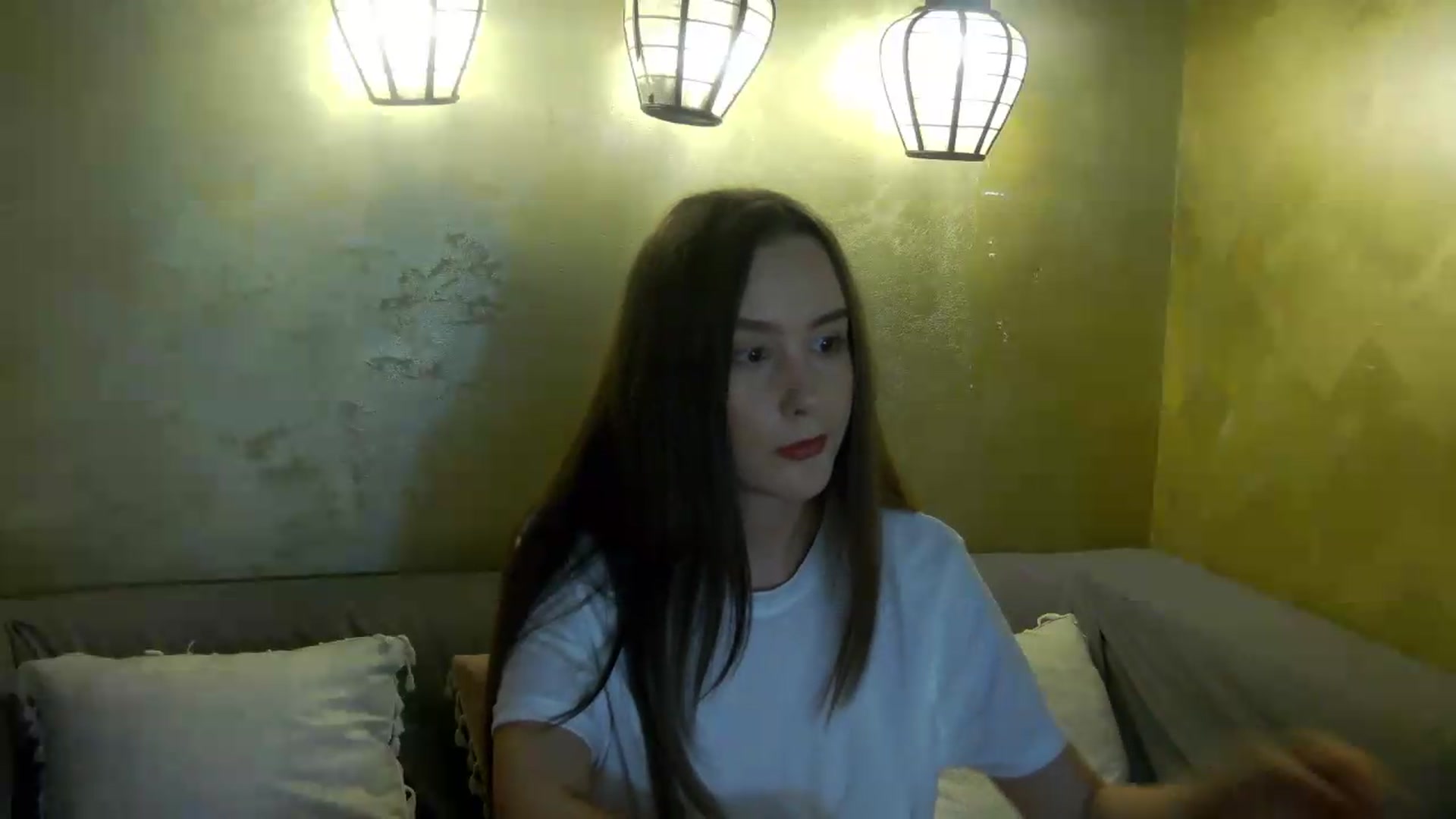 Gallery image thumbnail from Radiance's myfreecams stream on, 05/13/2026, 18:57 image 11 of 20