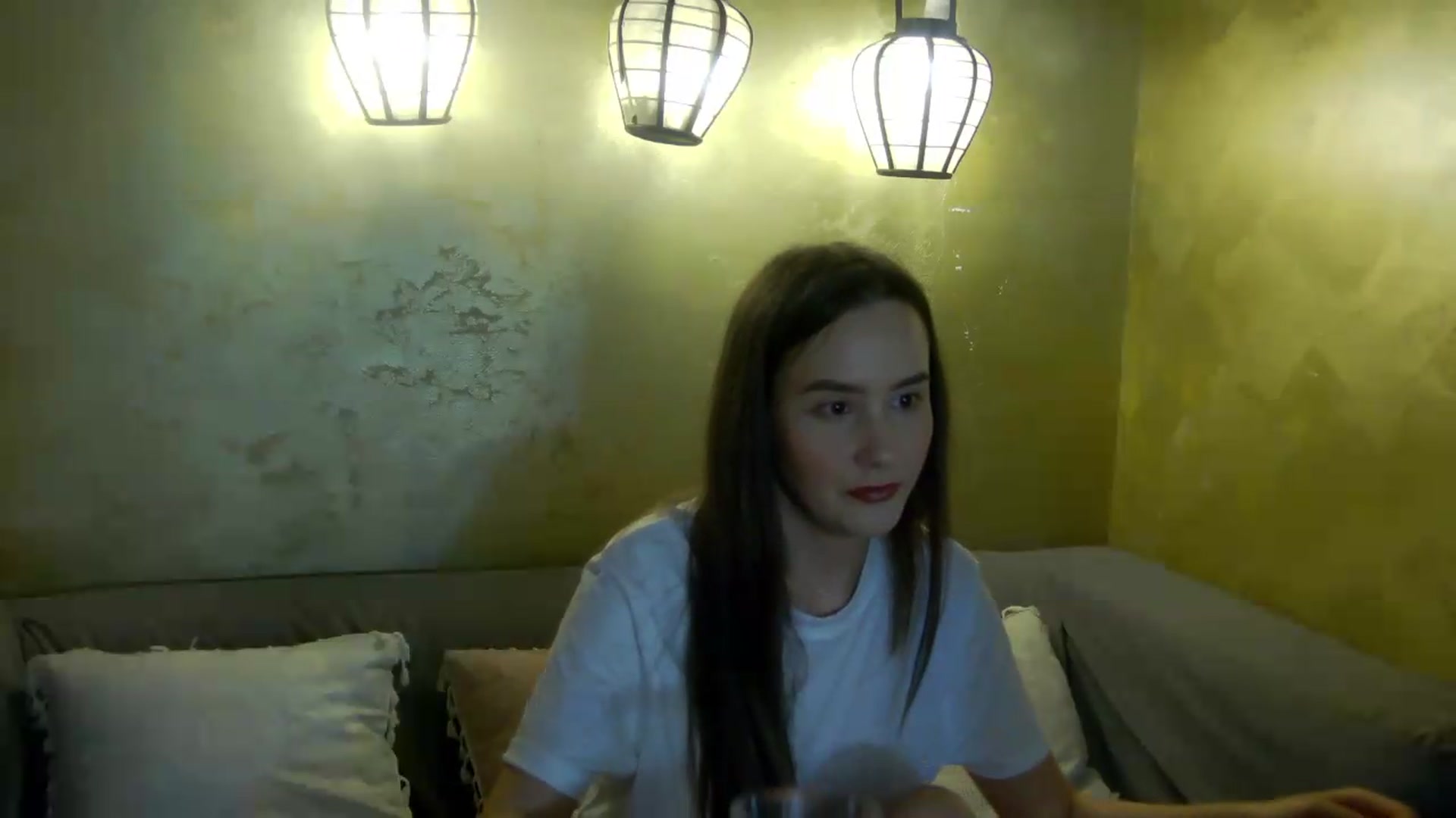 Gallery image thumbnail from Radiance's myfreecams stream on, 05/13/2026, 18:57 image 5 of 20