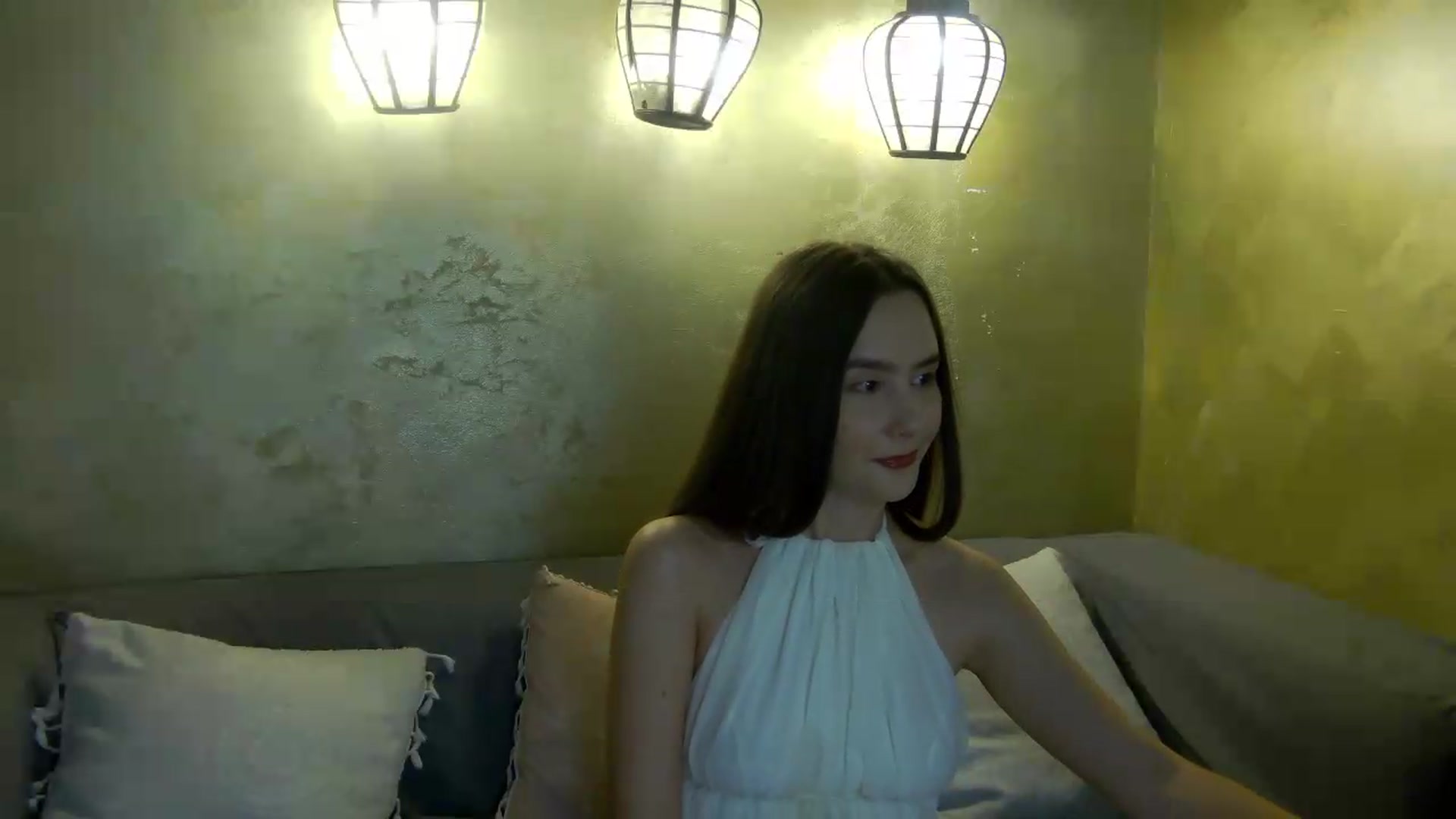 Gallery image thumbnail from Radiance's myfreecams stream on, 05/15/2026, 16:24 image 4 of 20