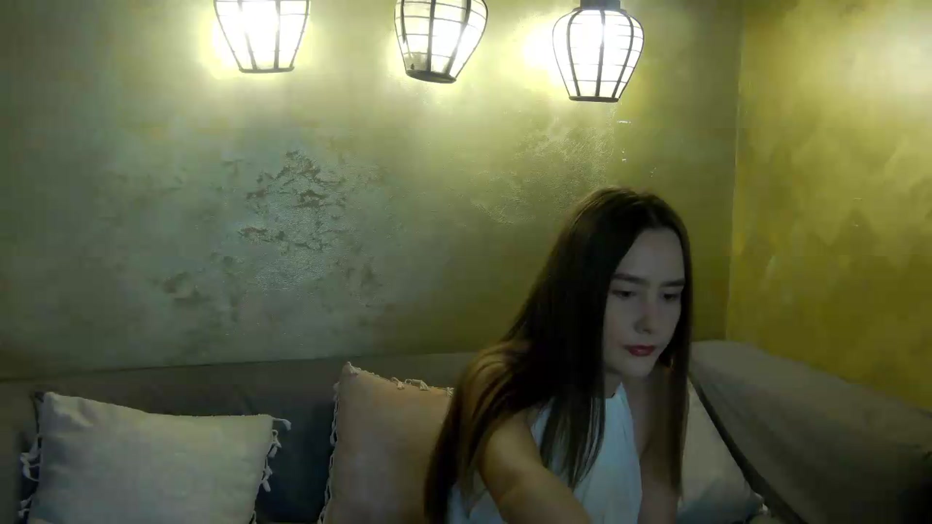 Gallery image thumbnail from Radiance's myfreecams stream on, 05/15/2026, 16:24 image 13 of 20