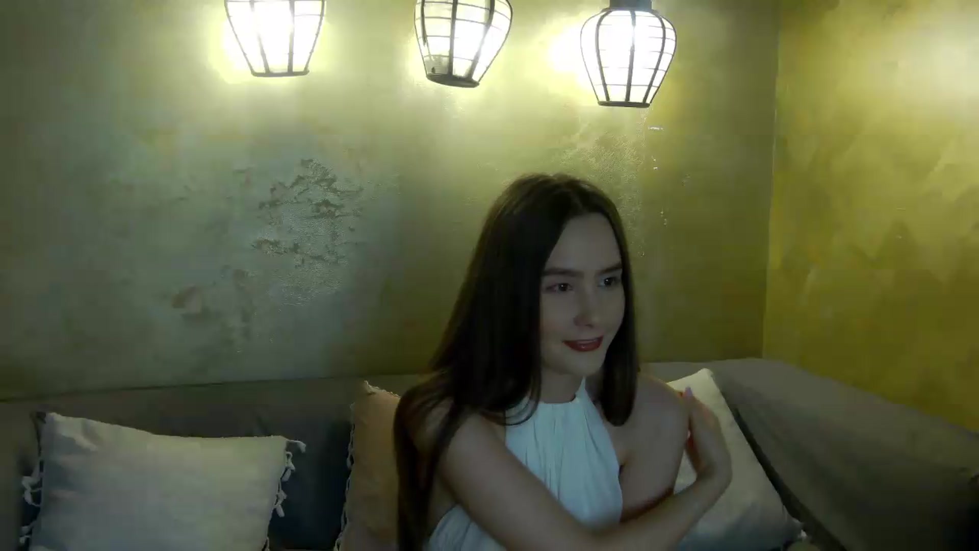 Gallery image thumbnail from Radiance's myfreecams stream on, 05/15/2026, 16:24 image 19 of 20