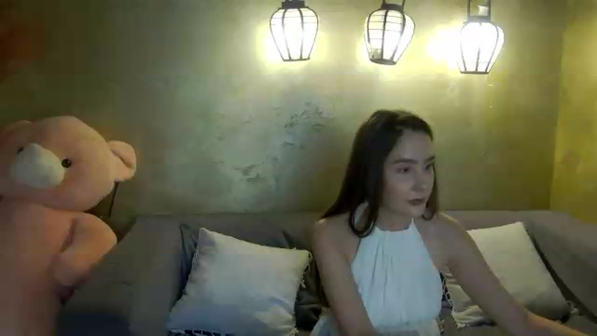 Gallery image thumbnail from Radiance's myfreecams stream on, 05/15/2026, 18:19 image 19 of 20