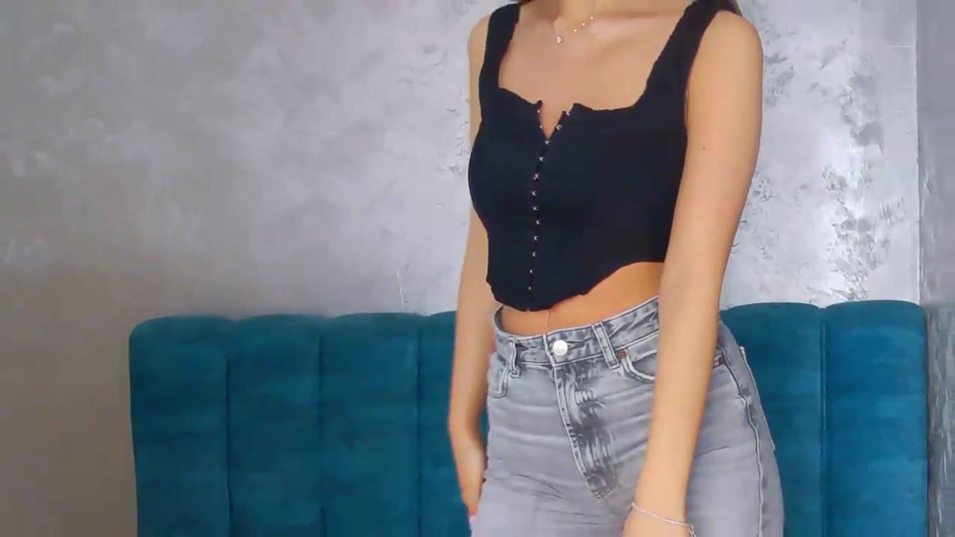 Gallery image thumbnail from Radiance's myfreecams stream on, 05/17/2026, 14:45 image 2 of 20