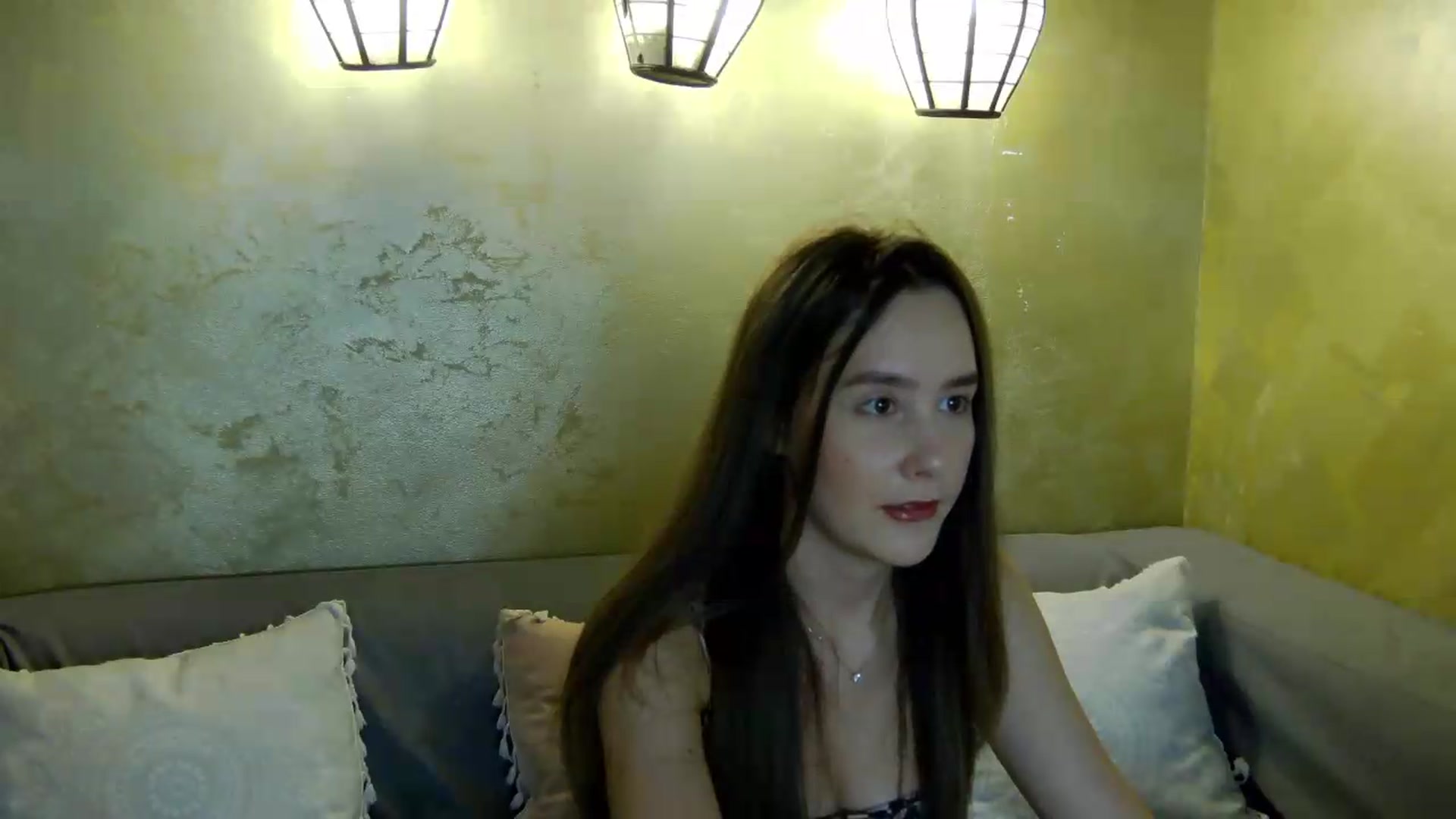Gallery image thumbnail from Radiance's myfreecams stream on, 05/21/2026, 14:21 image 3 of 20