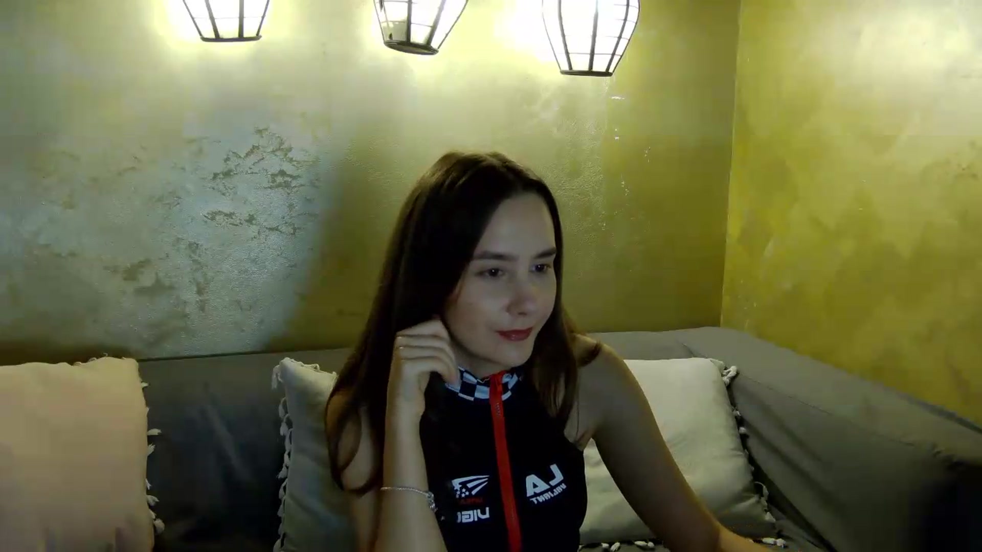 Gallery image thumbnail from Radiance's myfreecams stream on, 05/22/2026, 13:12 image 2 of 20