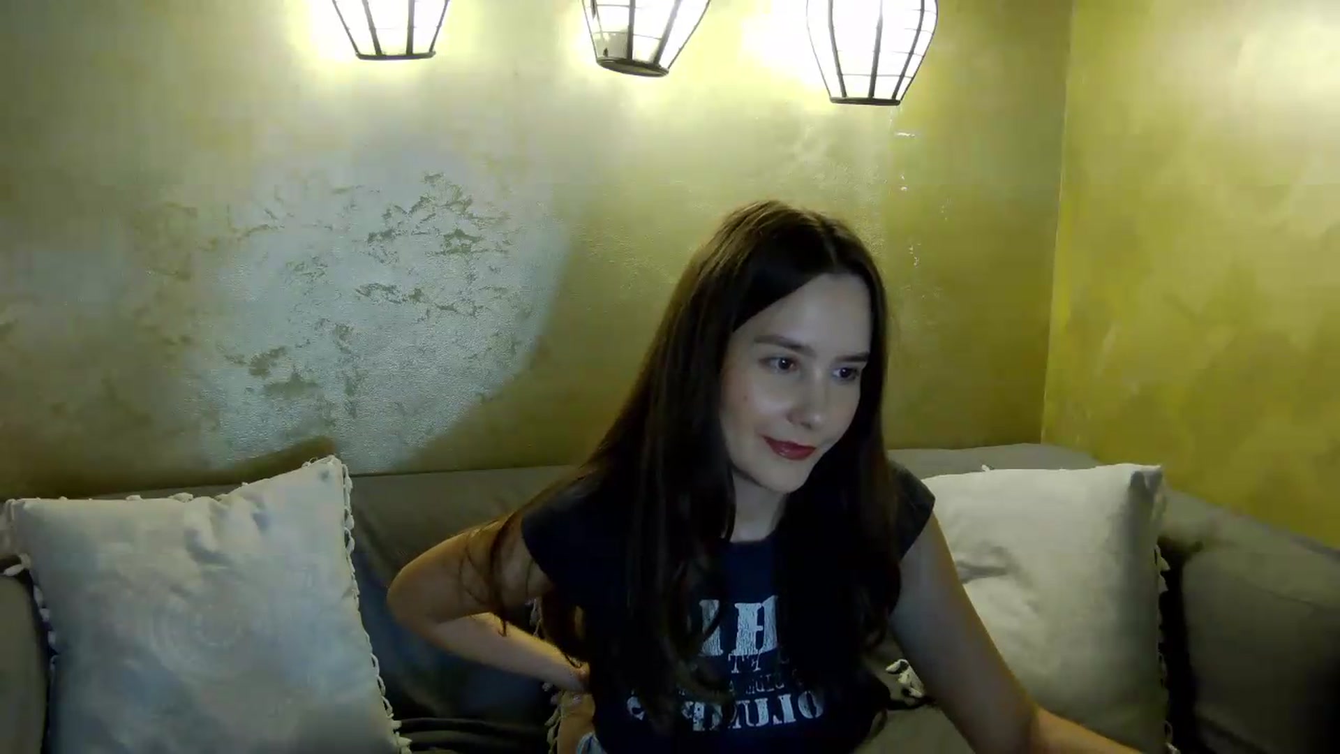 Gallery image thumbnail from Radiance's myfreecams stream on, 05/23/2026, 13:02 image 7 of 20