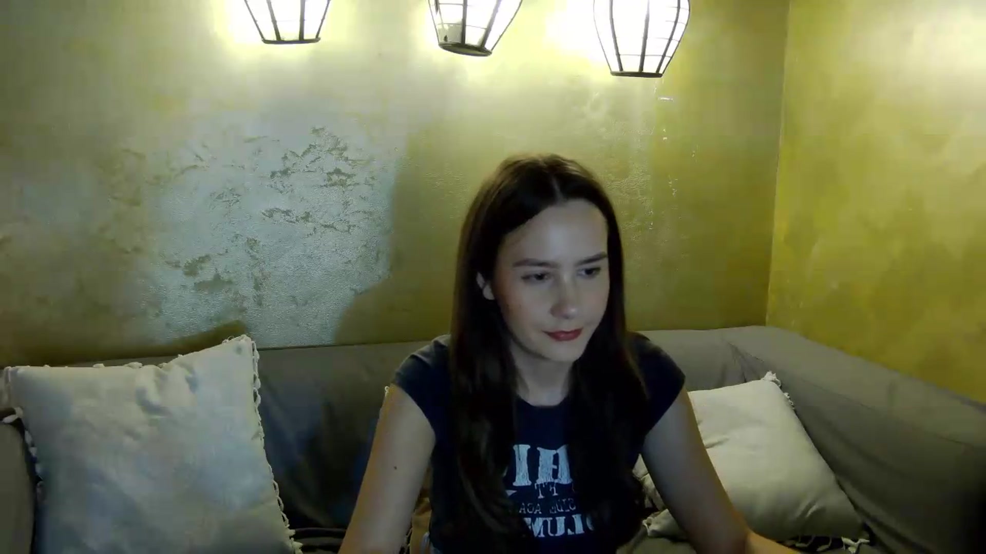 Gallery image thumbnail from Radiance's myfreecams stream on, 05/23/2026, 13:02 image 3 of 20