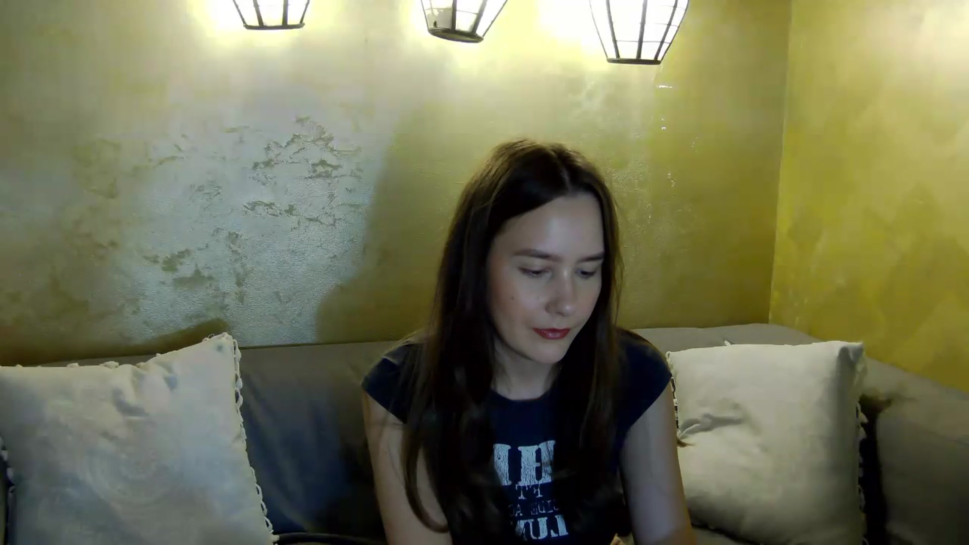 Gallery image thumbnail from Radiance's myfreecams stream on, 05/23/2026, 13:02 image 11 of 20