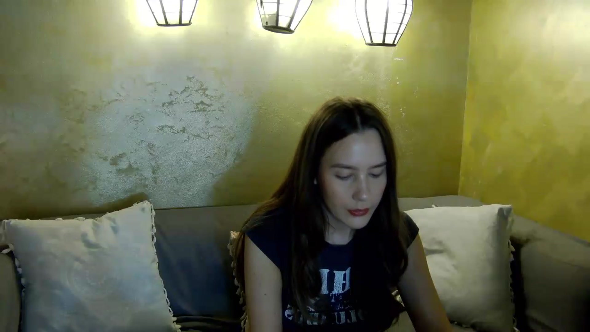 Gallery image thumbnail from Radiance's myfreecams stream on, 05/23/2026, 13:02 image 6 of 20