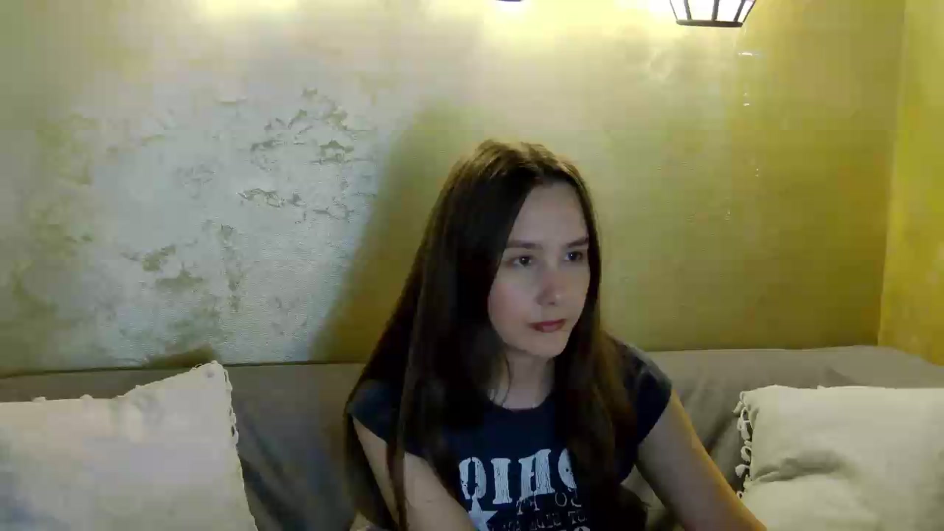Gallery image thumbnail from Radiance's myfreecams stream on, 05/23/2026, 17:00 image 19 of 20